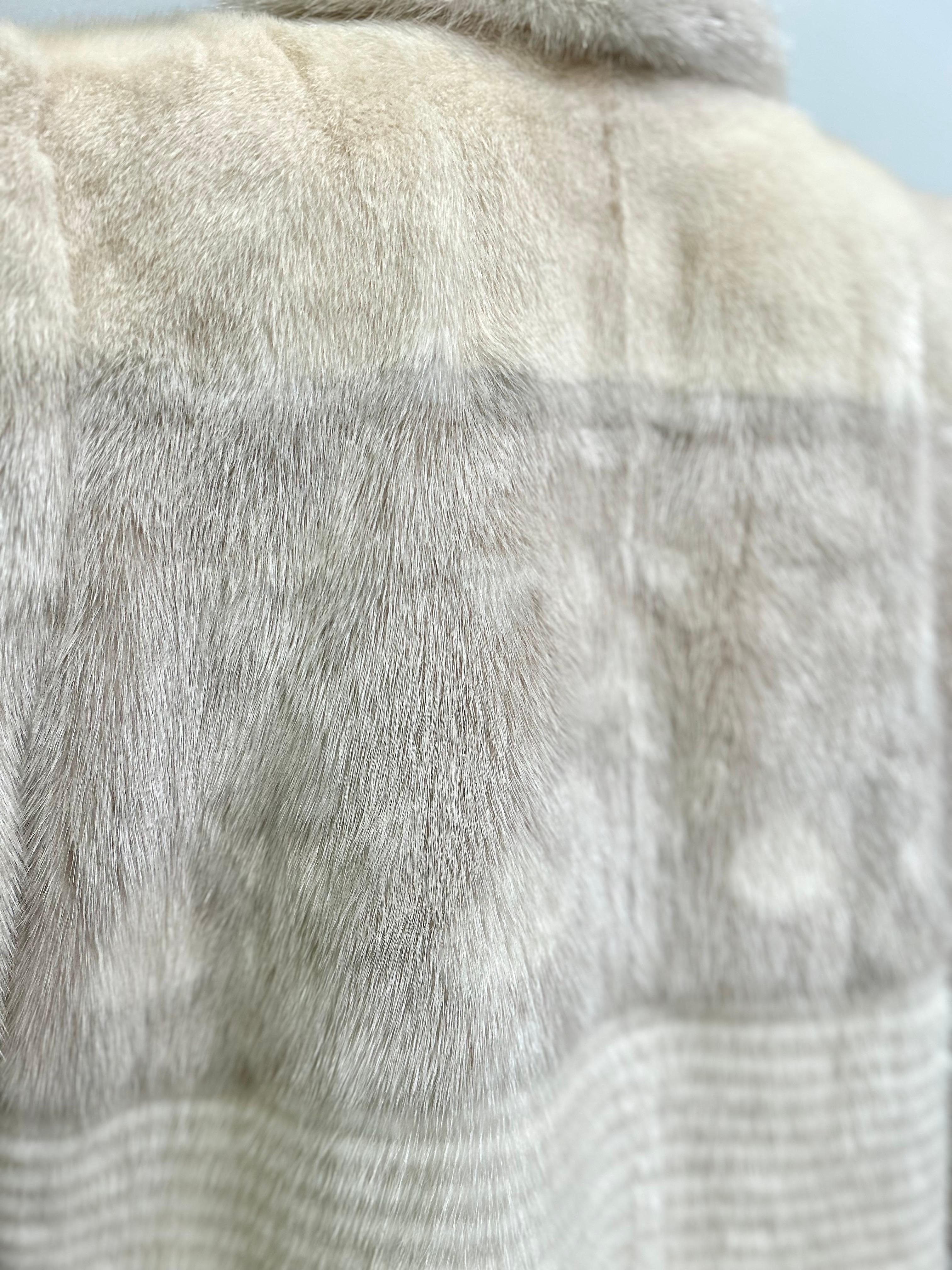 Vintage Aladino Stefani Platinum + Silver Mink Fur Jacket/ Coat 9