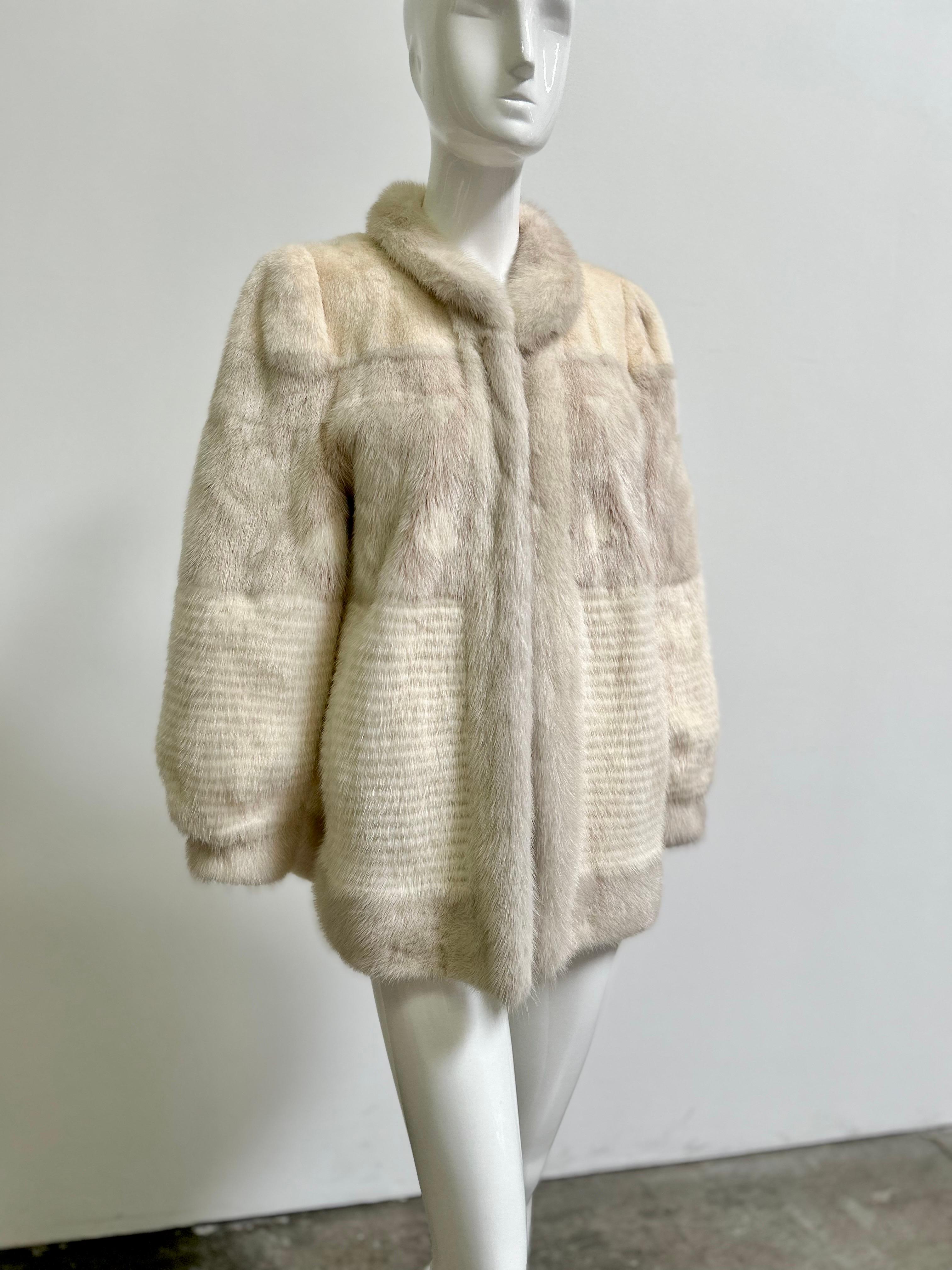 Vintage Aladino Stefani Platinum + Silver Mink Fur Jacket/ Coat 10