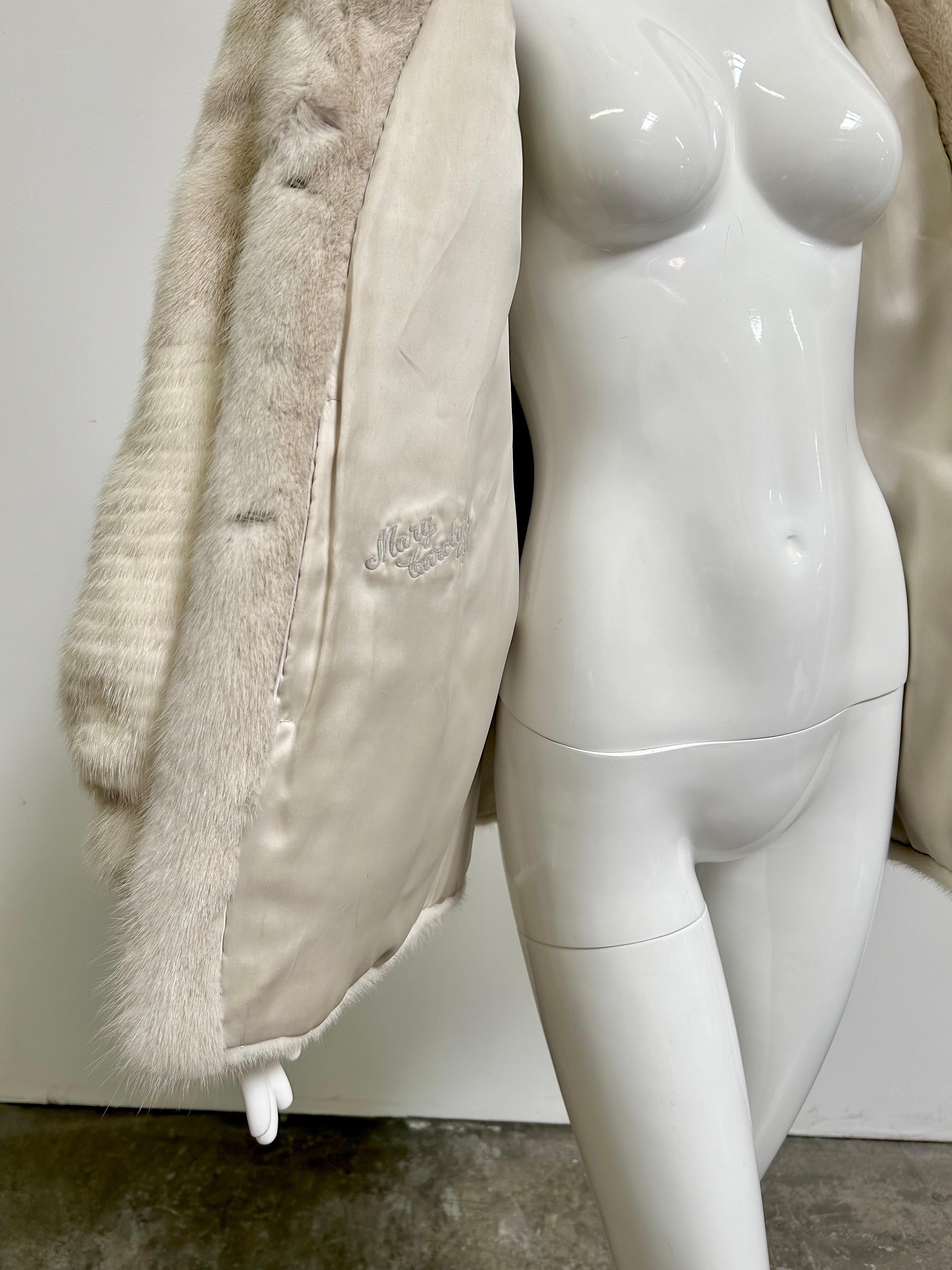 Vintage Aladino Stefani Platinum + Silver Mink Fur Jacket/ Coat 11