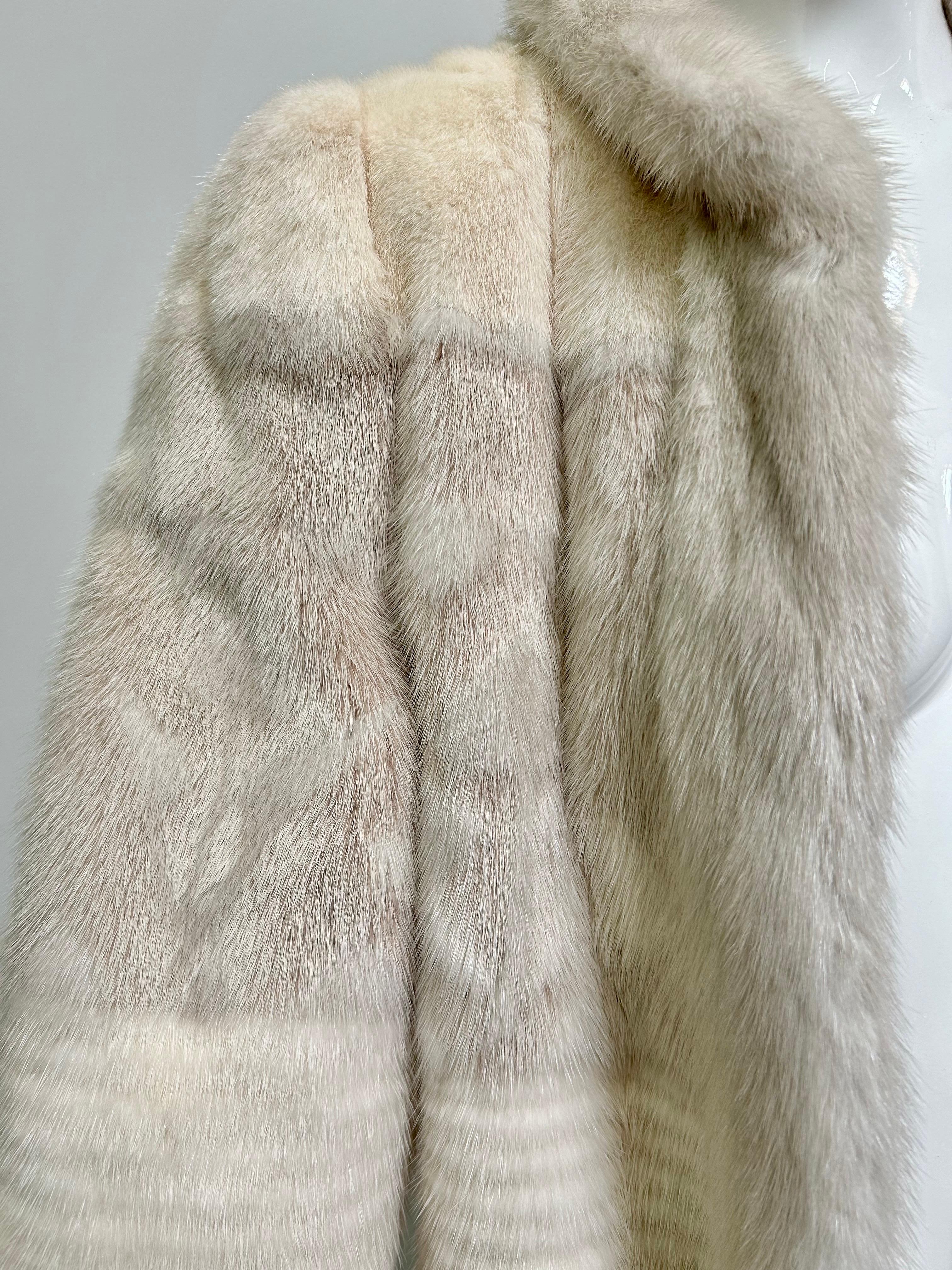 Vintage Aladino Stefani Platinum + Silver Mink Fur Jacket/ Coat 2