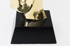 Vintage Alain Chervet Scultura astratta modernista in ottone, base in Wood nero Francese