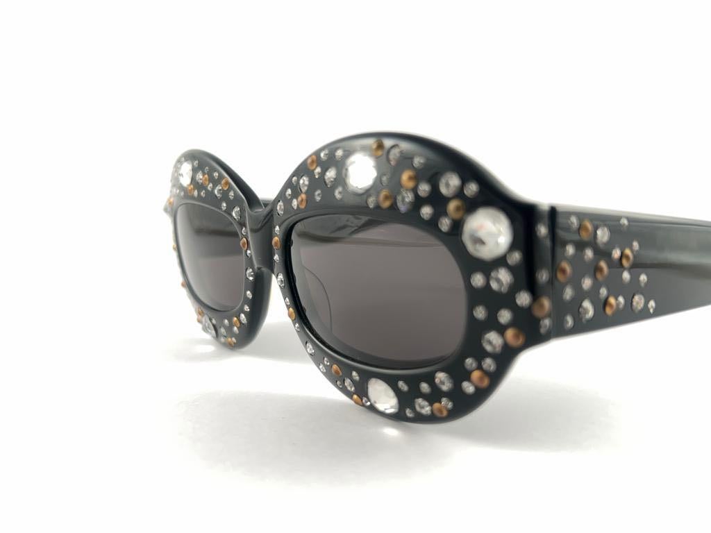 Vintage Alain Mikli 4104 Oversized Black Strass Sunglasses 2009 For Sale 7