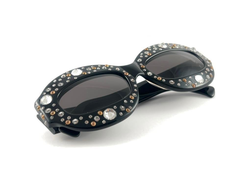 Vintage Alain Mikli 4104 Oversized Black Strass Sunglasses 2009 For Sale 10