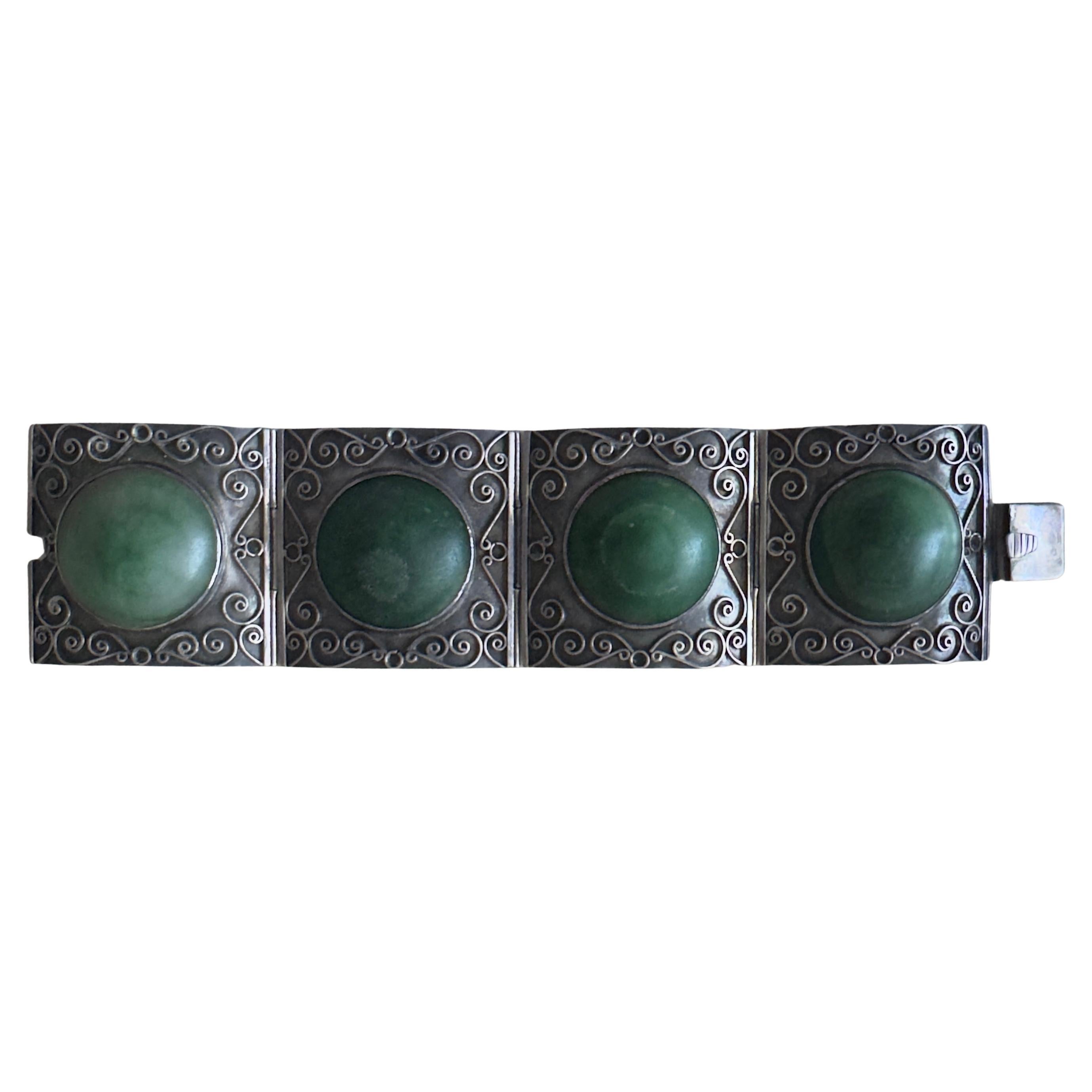 Vintage Alaskan Jade Sterling Silver Bracelet In Excellent Condition For Sale In Lake Worth, FL