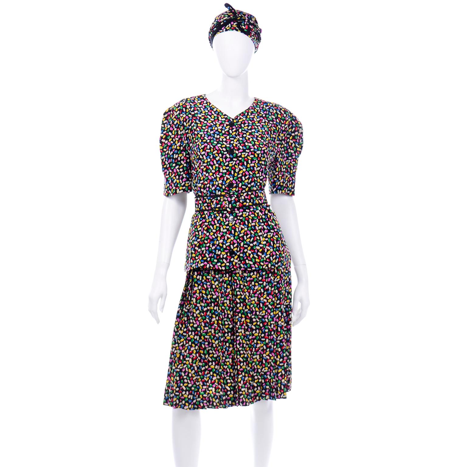 Voici une robe vintage en soie 2 pièces très ludique d'Albert Nipon, avec un imprimé confettis amusant et coloré ! Nous avons toujours aimé Albert Nipon et si vous décidez d'acheter une robe vintage Nipon, vous tomberez instantanément amoureuse de