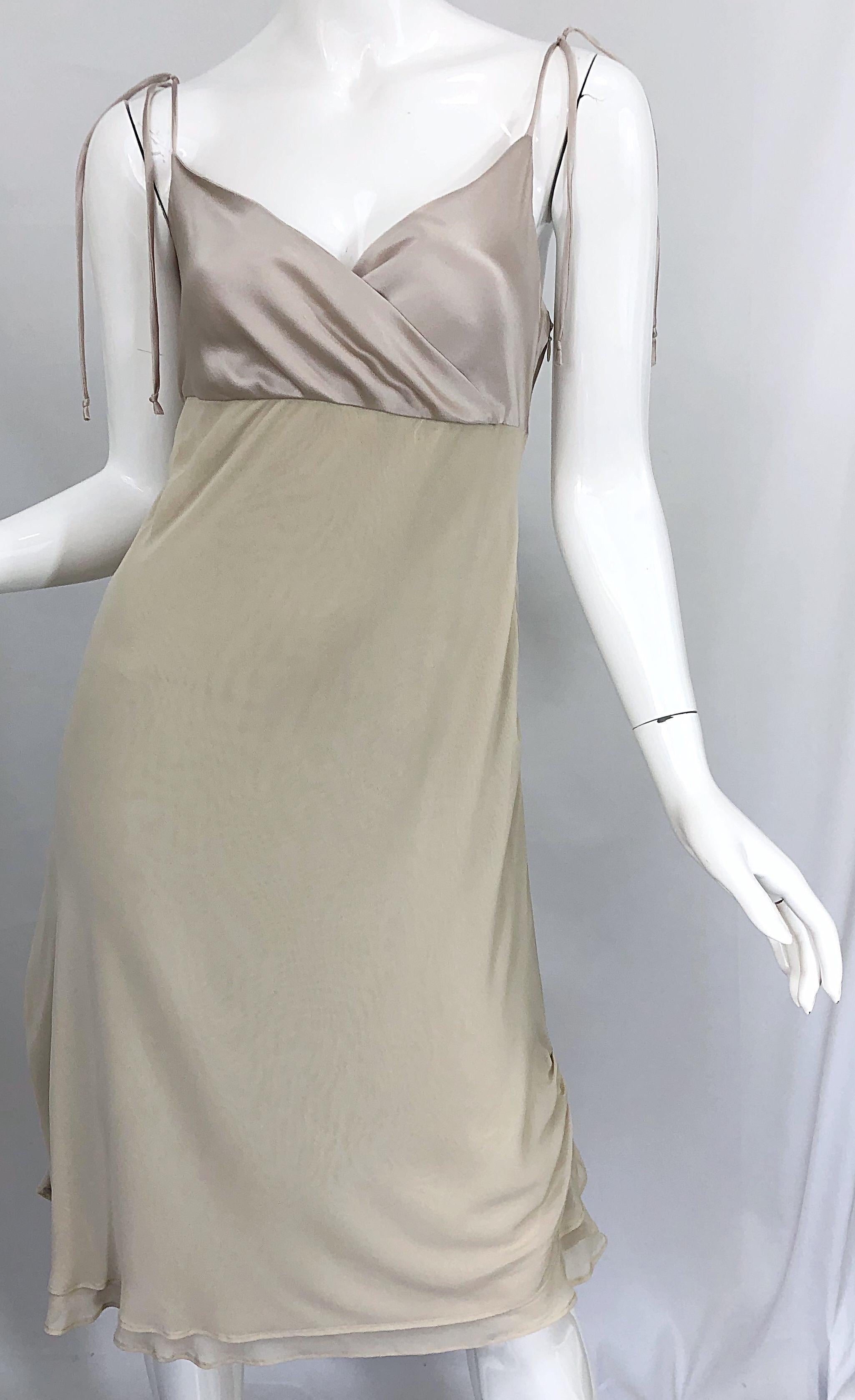 Vintage Alberta Ferretti Size 10 / 12 Beige Khaki Silk + Rayon 1990s Dress 90s 6
