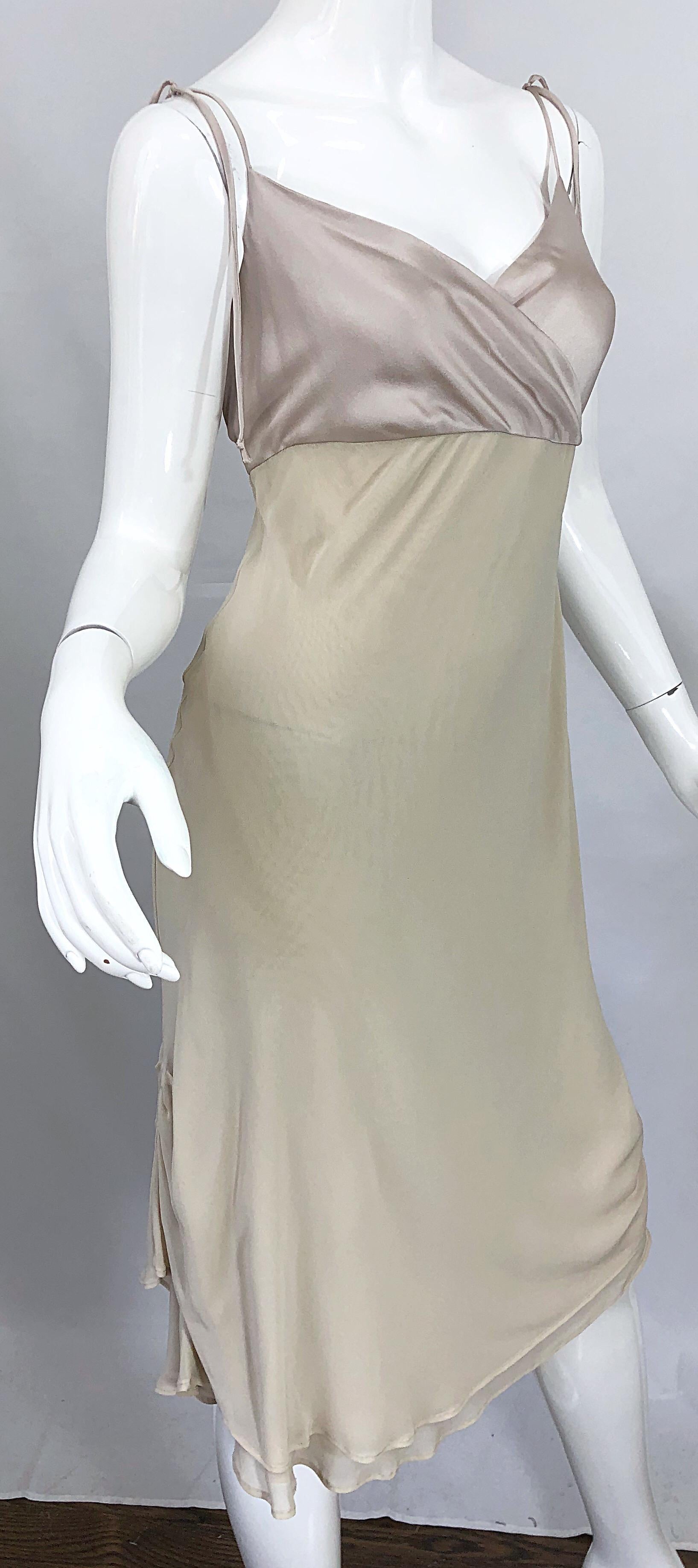 Vintage Alberta Ferretti Size 10 / 12 Beige Khaki Silk + Rayon 1990s Dress 90s 3