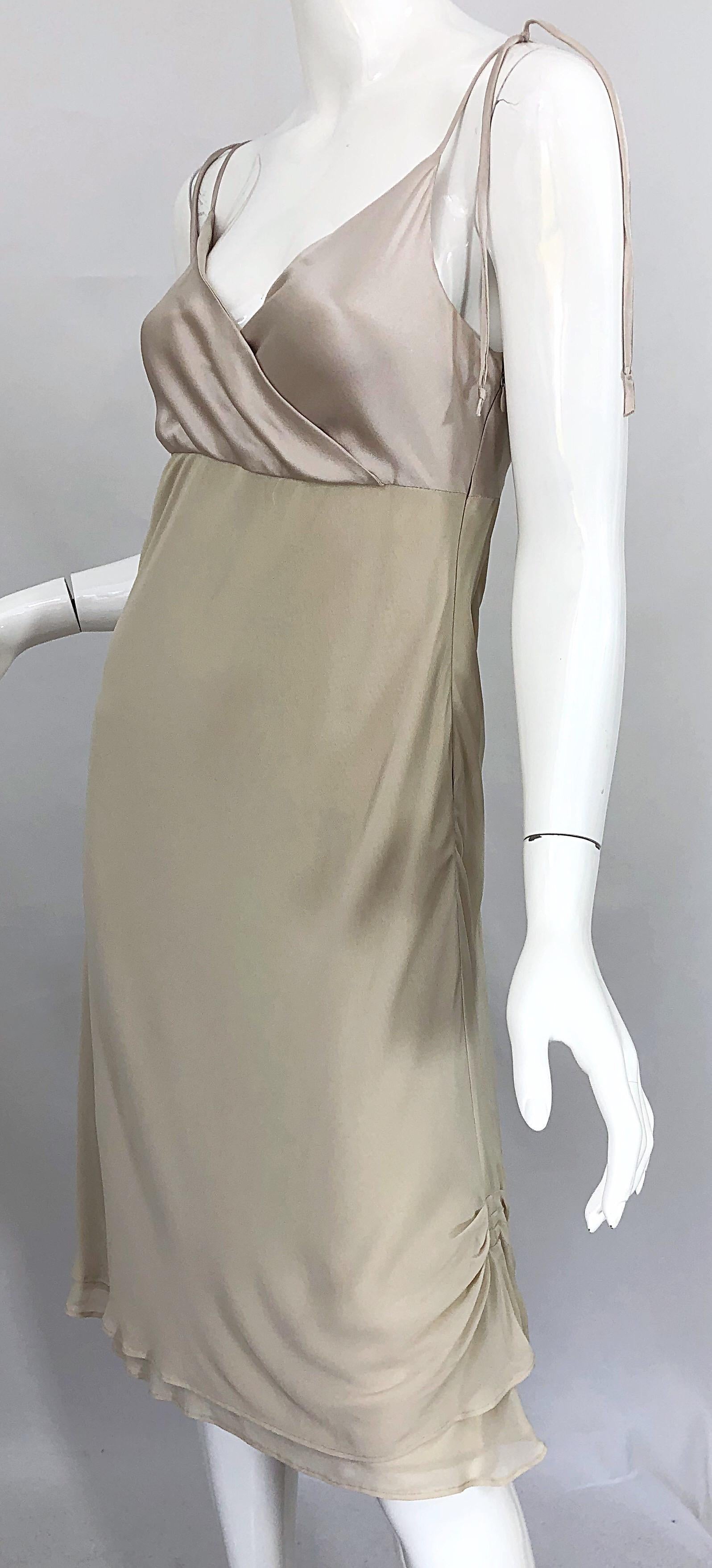 Vintage Alberta Ferretti Size 10 / 12 Beige Khaki Silk + Rayon 1990s Dress 90s 5