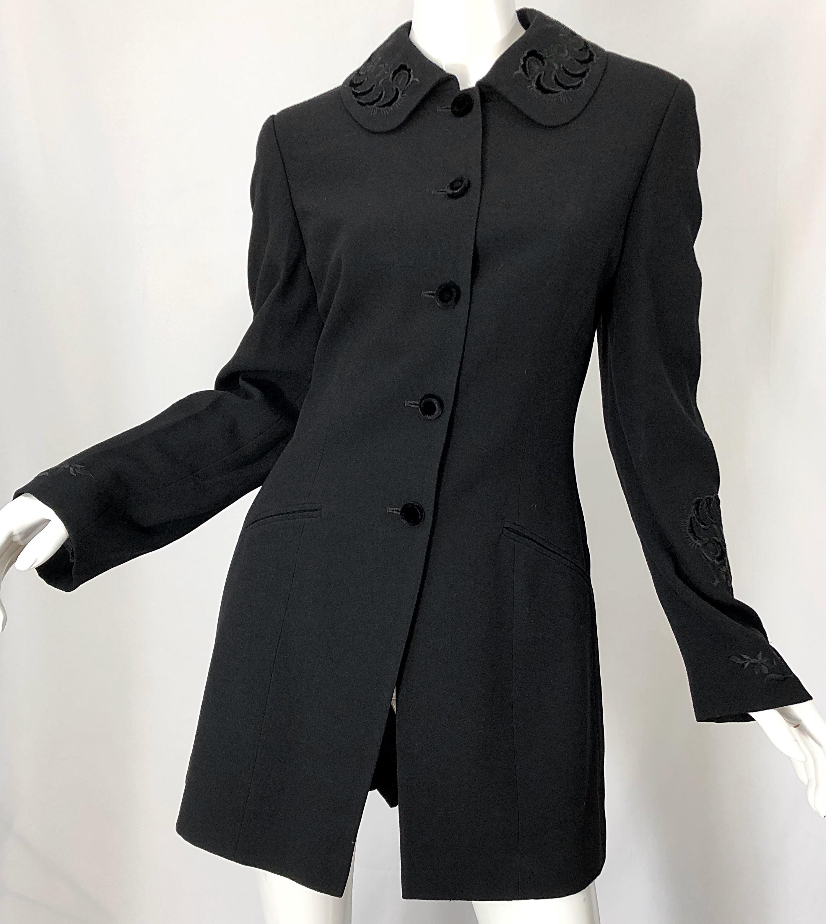 Vintage Alberta Ferretti Talla 10 Negro Bordado Años 90 90 Chaqueta Larga en venta 9