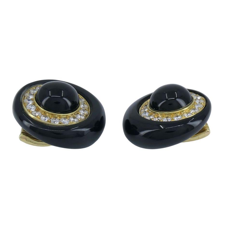 Vintage Aldo Cipullo Ohrclips aus 18 Karat Gold mit Onyx und Diamanten Damen im Angebot