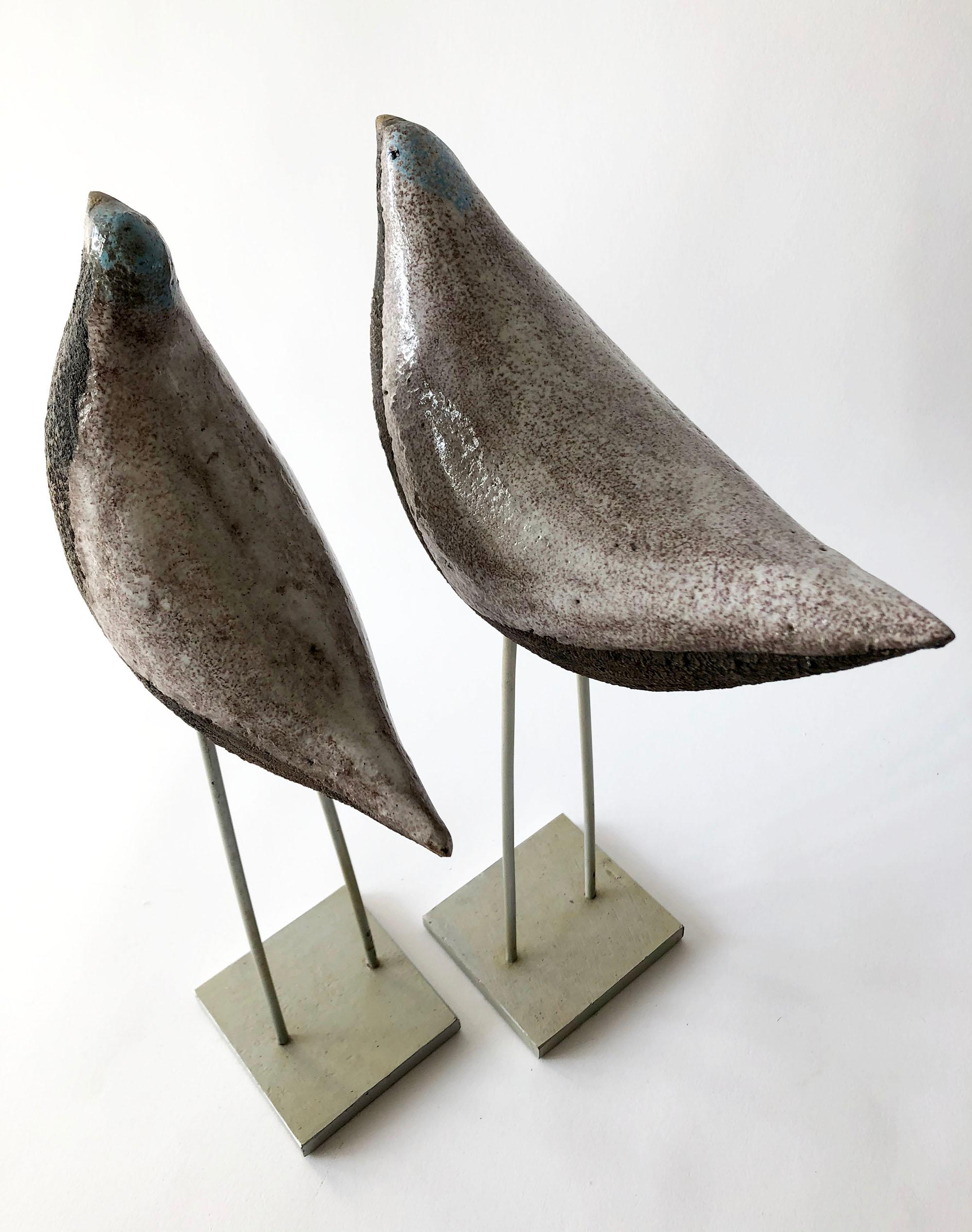 Vintage Aldo Londi Bitossi Italian Modernist Ceramic Pair of Birds Sculptures In Good Condition In Palm Springs, CA