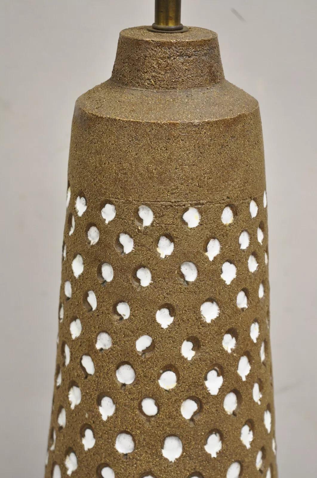 Sconosciuto Lampada da tavolo vintage Aldo Londi for Bitossi Italy Mid Century Modern in ceramica marrone in vendita