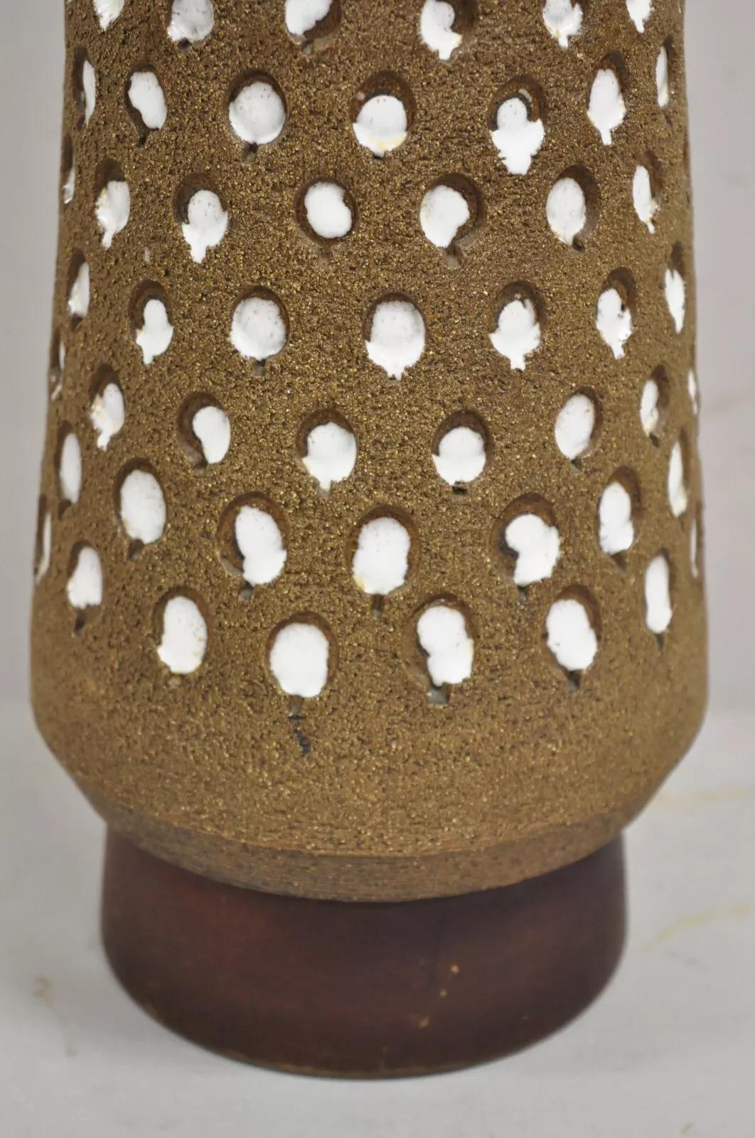 Lampada da tavolo vintage Aldo Londi for Bitossi Italy Mid Century Modern in ceramica marrone In condizioni buone in vendita a Philadelphia, PA