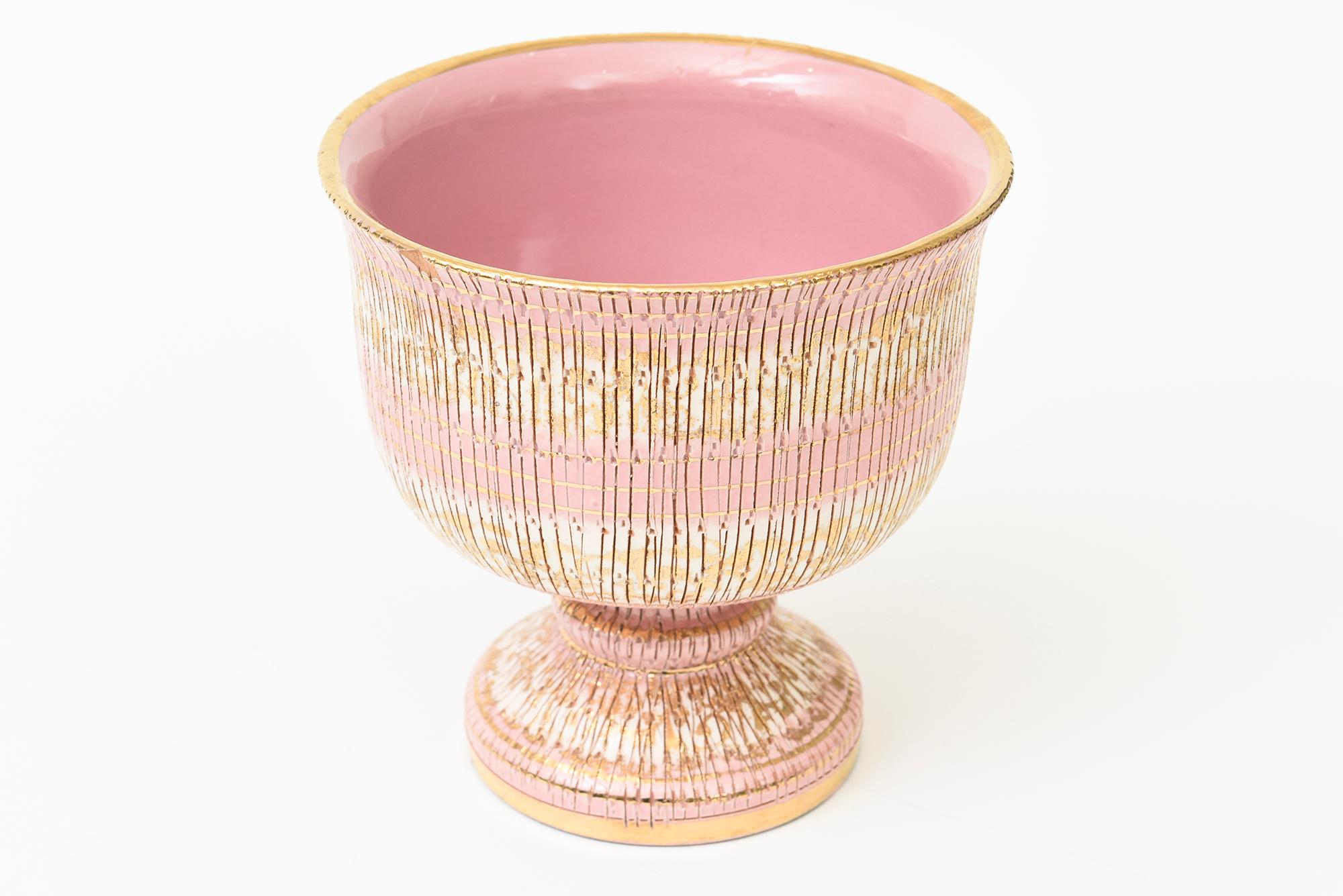 Vintage By Aldo Londi für Bitossi Seta Keramik Sockel Schüssel Rosa, Gold Off White (Moderne der Mitte des Jahrhunderts) im Angebot