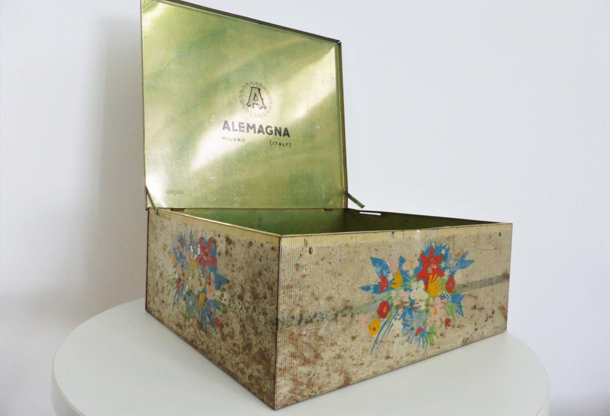 Vintage Alemagna Milano Blechkoffer, 1950er Jahre - ein seltenes italienisches Sammlerstück (Metall) im Angebot