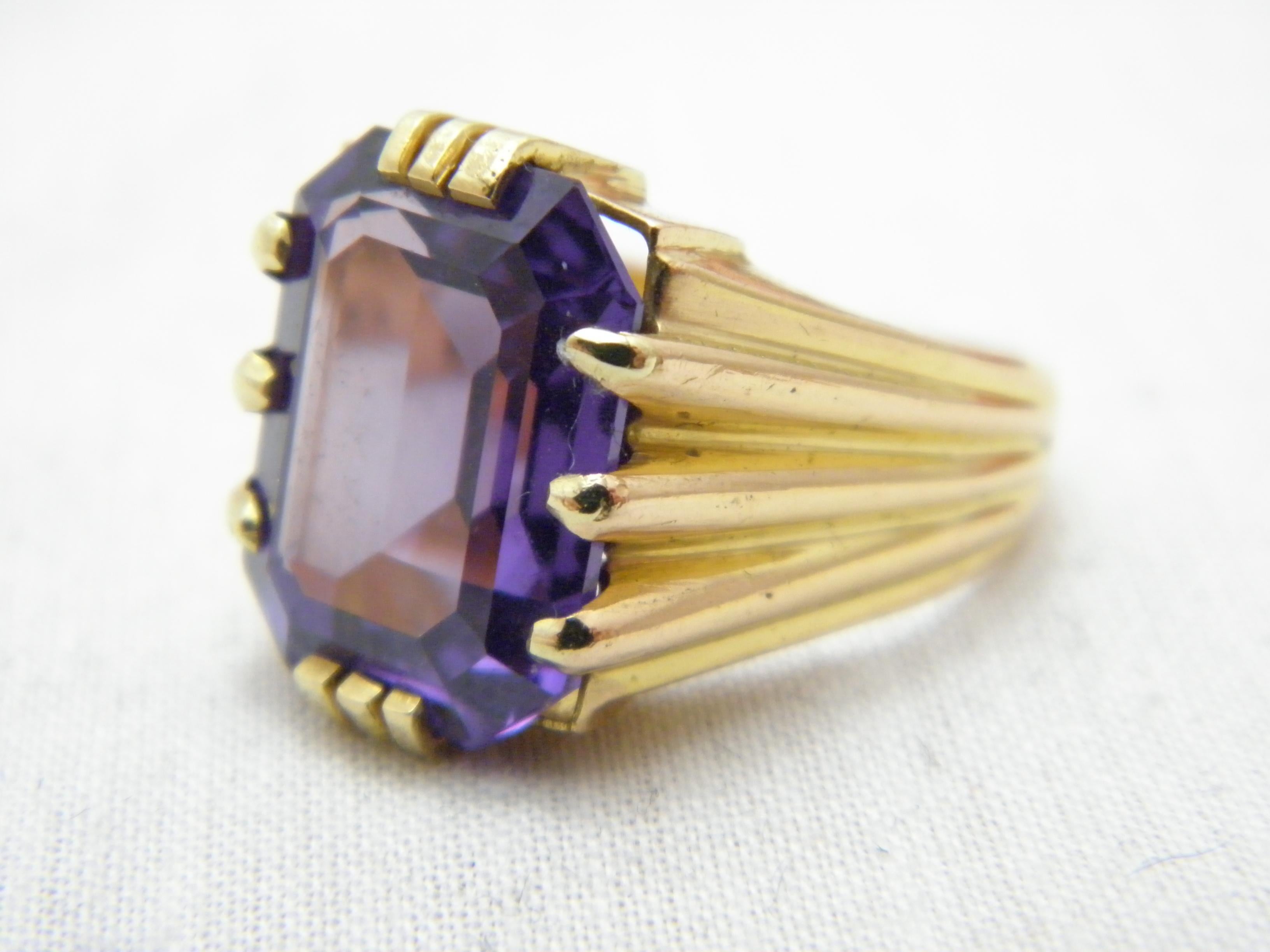 Vintage Alexandrite 18ct Gold Statement Signet Ring Size P 7.75 750 Purity Heavy In Good Condition In Camelford, GB