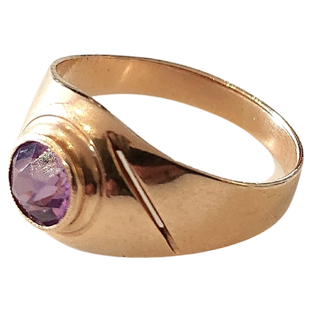 Women's or Men's Vintage Alexandrite Gold Solitaire Ring For Sale