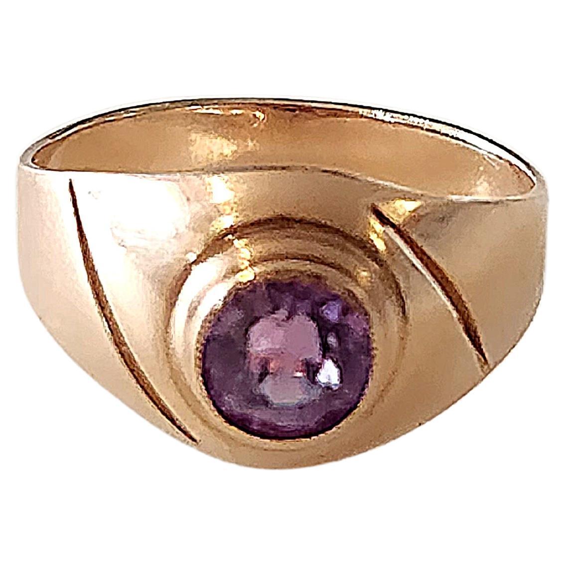 Vintage Alexandrite Gold Solitaire Ring For Sale