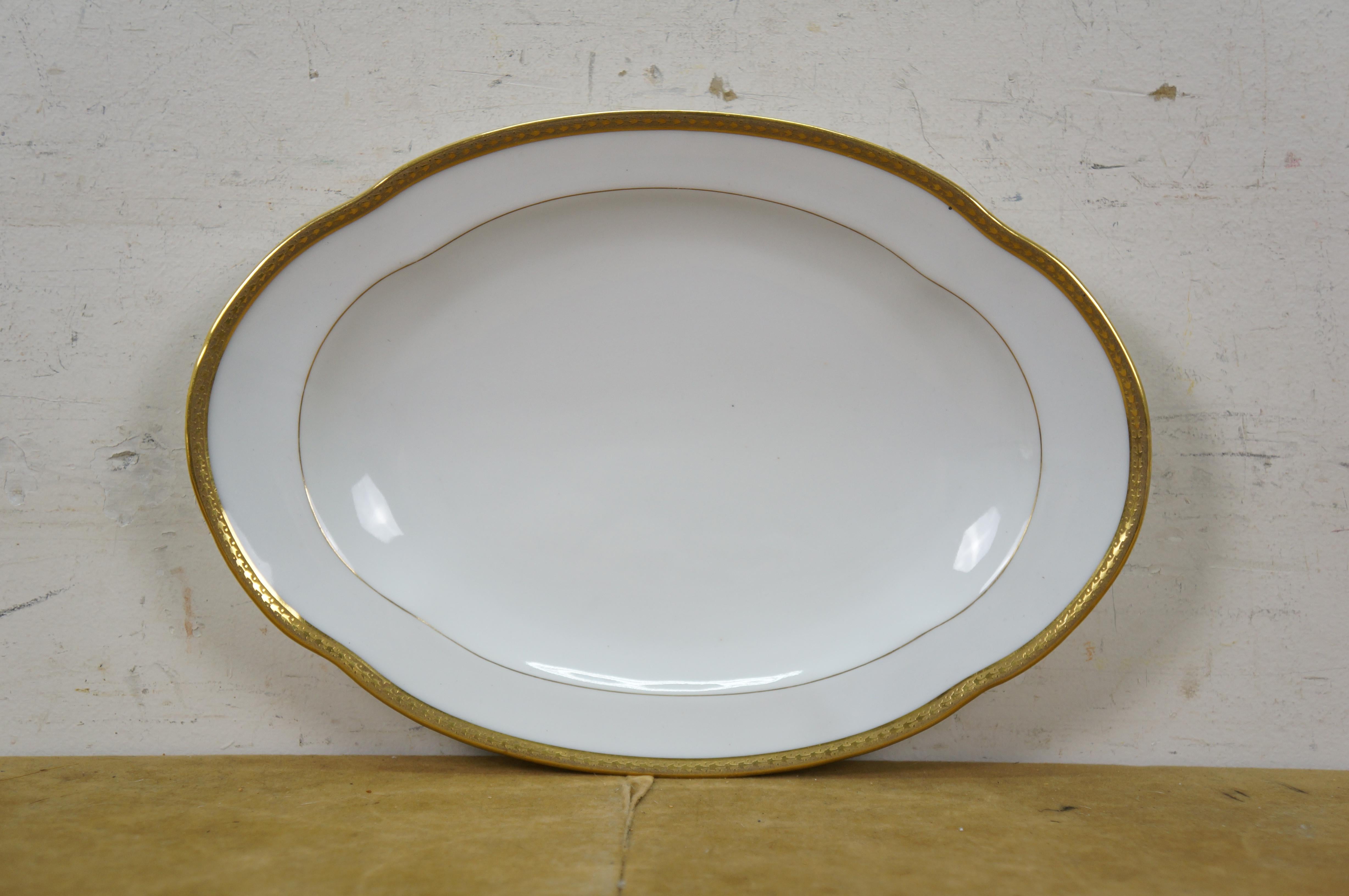 Vintage Alfred Lanternier French Limoges 99 Pc Gold Encrusted China Dinnerware For Sale 3