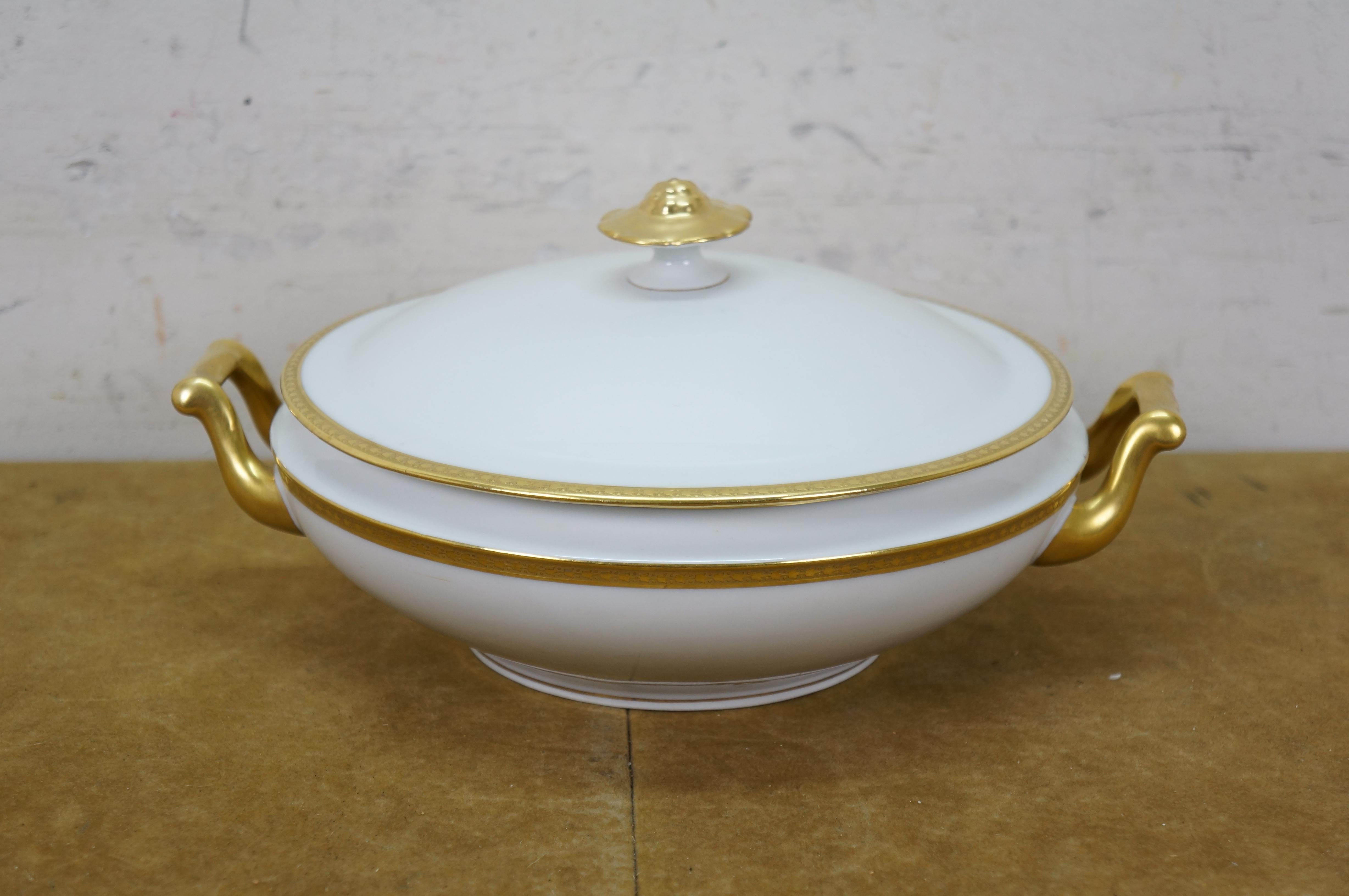 Vintage Alfred Lanternier French Limoges 99 Pc Gold Encrusted China Dinnerware For Sale 4