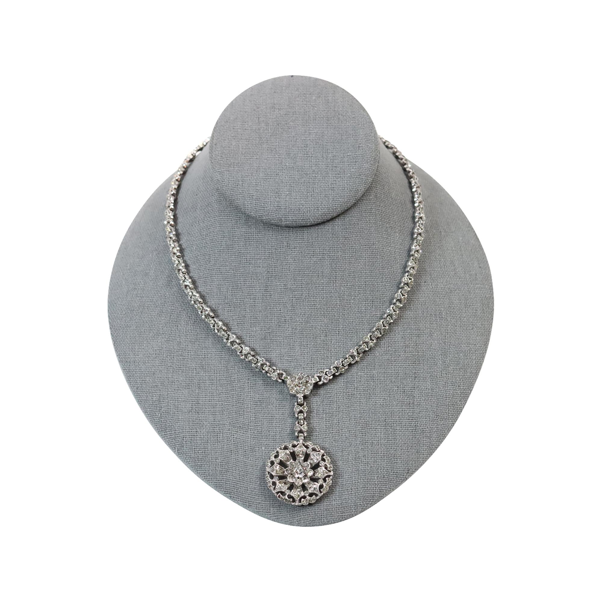 Vintage Alfred Phillipe Trifari  Collier à pendentifs Circa Circa 1940's en vente 2
