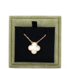 Vintage Alhambra Pendant Necklace 18K Yellow Gold and Mother of Pearl