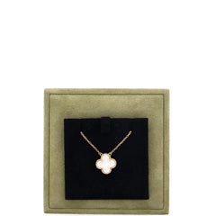 Vintage Alhambra Pendant Necklace 18K Yellow Gold and Mother of Pearl