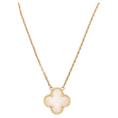 Vintage Alhambra Pendant Necklace 18K Yellow Gold and Mother of Pearl