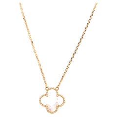 Vintage Alhambra Pendant Necklace 18K Yellow Gold and Mother of Pearl