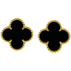 Vintage Alhambra Van Cleef & Arpels Black Onyx 18 Karat Gold Clover Earrings