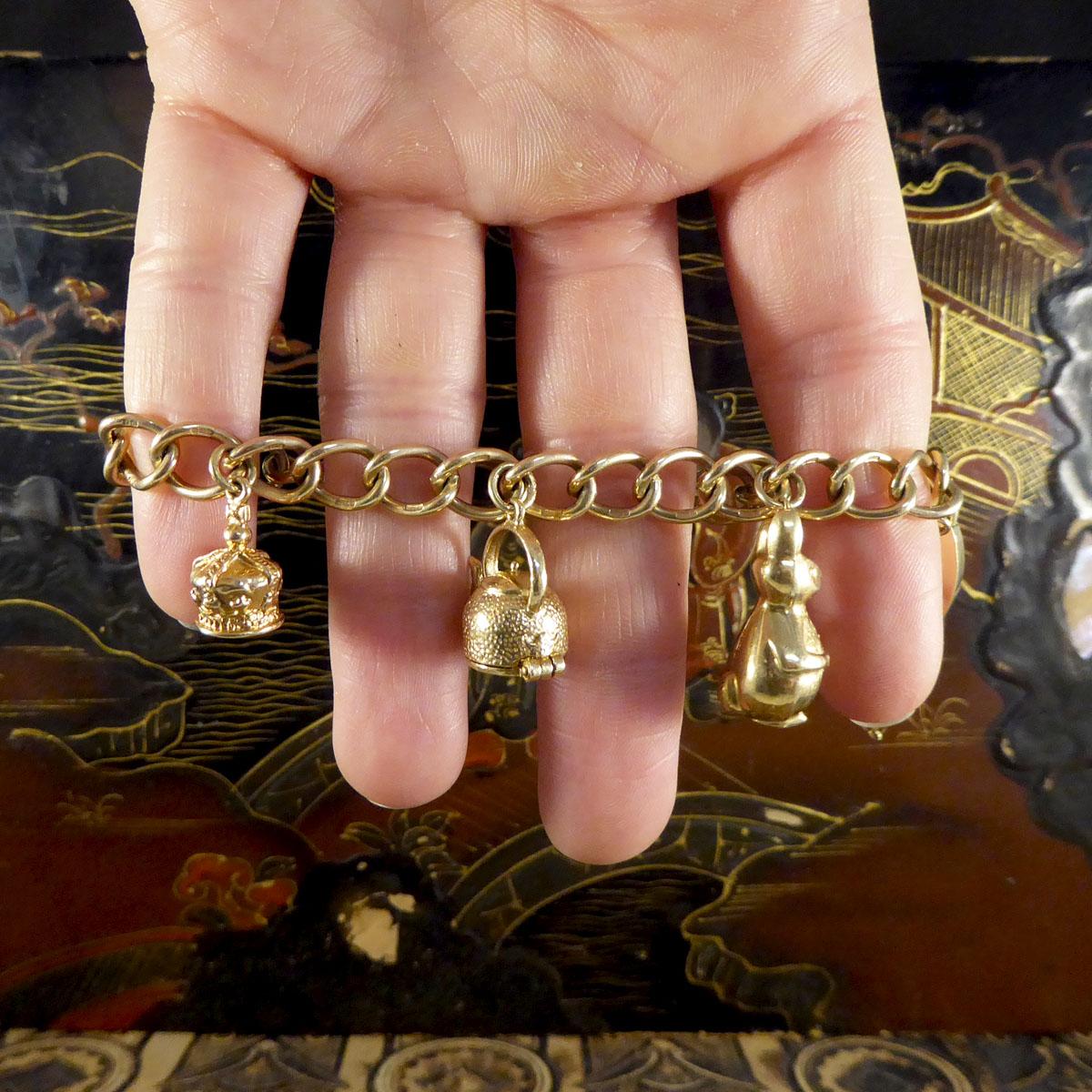 Vintage Alice in Wonderland Themed Charm Bracelet in 9ct Yellow Gold 1