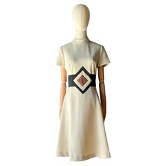 Alison Ayure Geometrisches Vintage-Kleid