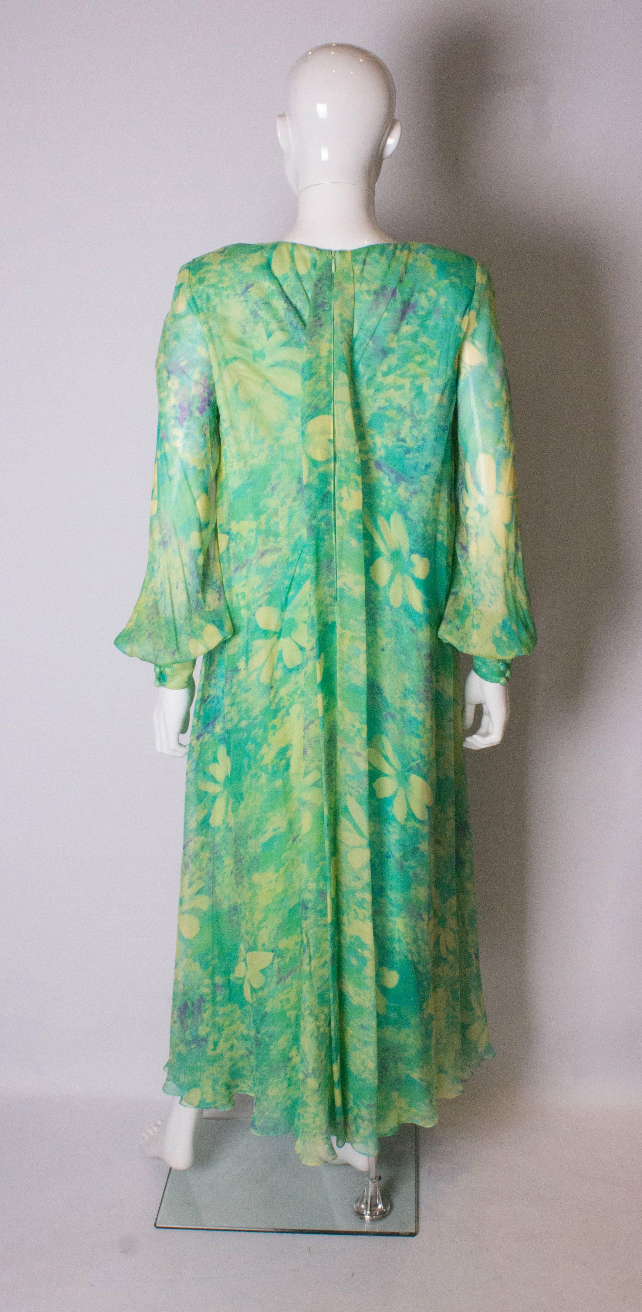 A vintage 1970s green floral print silk dress by Alison Rodger In Good Condition In London, GB
