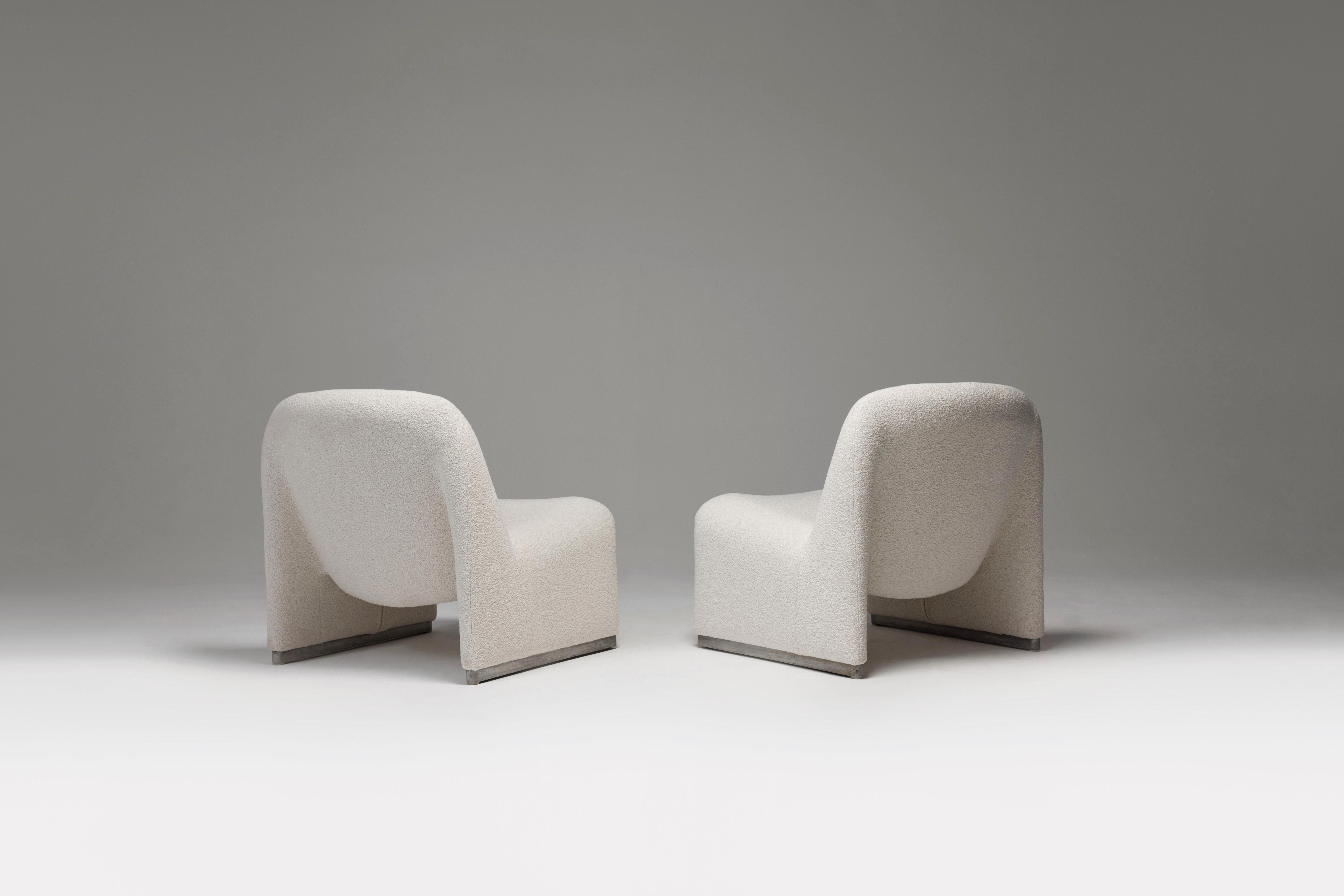 Vintage Alky Chairs in Off-White Fabric by Giancarlo Piretti for Artifort, 1970s In Good Condition For Sale In ŁÓDŹ, PL