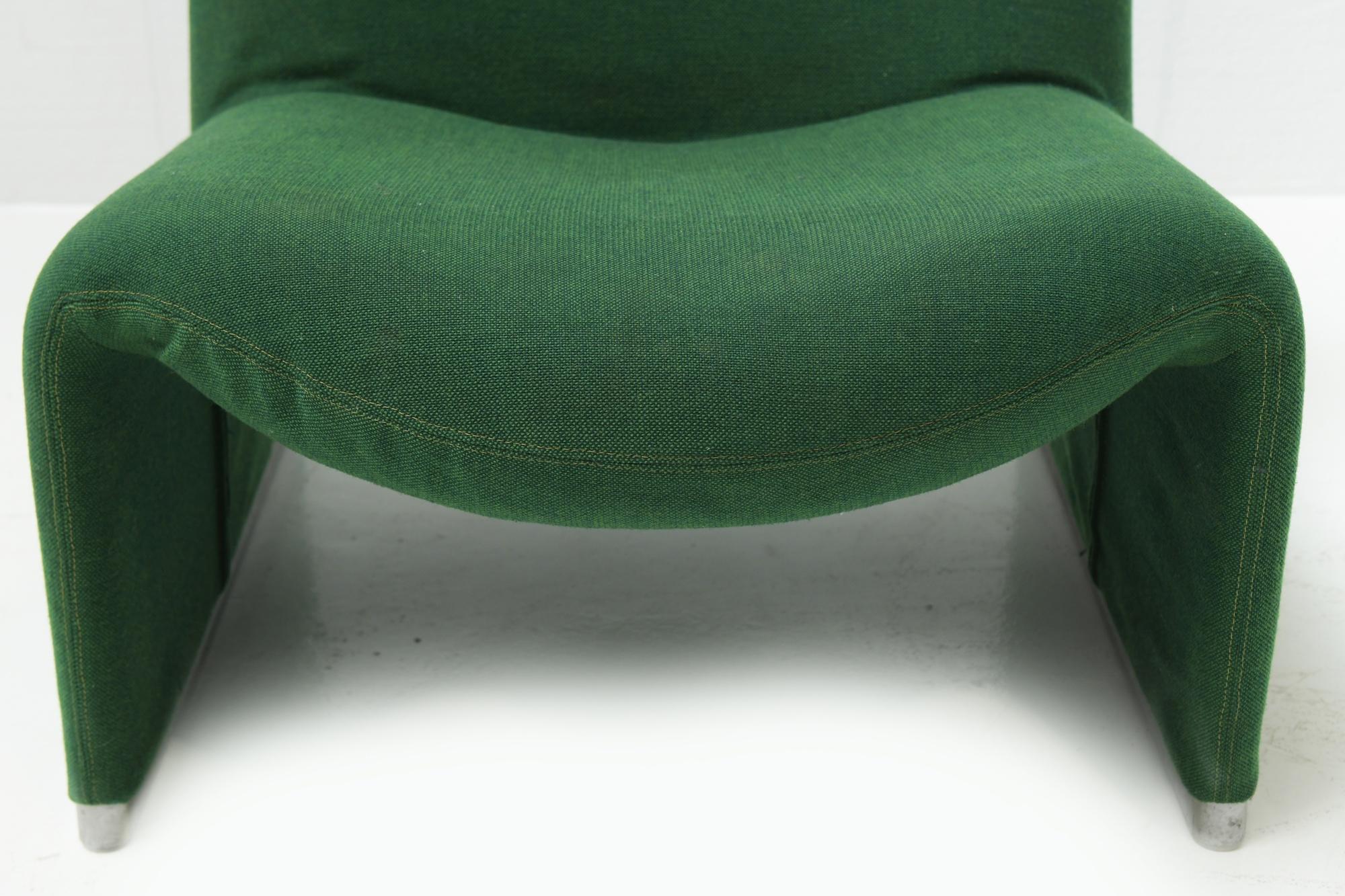 Vintage Alky chairs in original green fabric by Giancarlo Piretti for Castelli 2