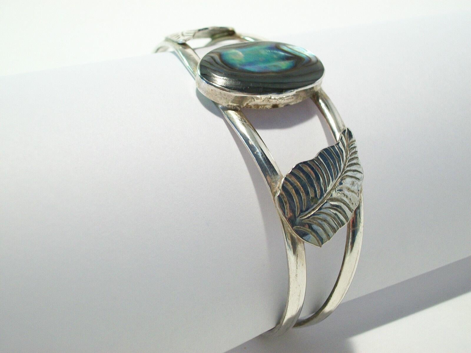 Vintage Alpaca Silver & Abalone Bracelet - Mexico - Mid 20th Century In Good Condition For Sale In Chatham, CA