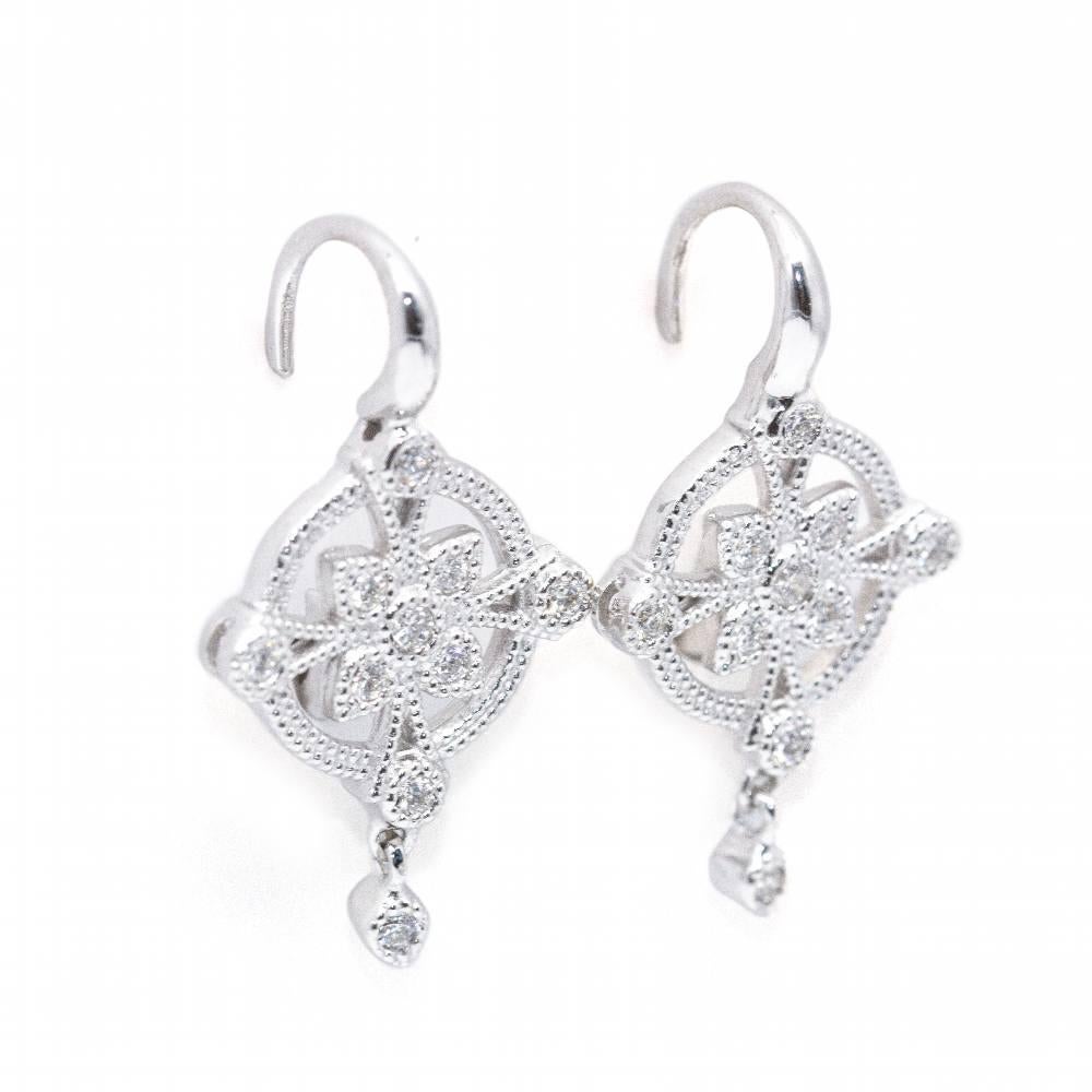 Vintage Style Gold Earrings for women  20x Brilliant Cut Diamonds weighing 0.34ct  Monacale Clasp  18kt White Gold  6.40 grams.  Sizes: 2,5cm long and 1,5cm wide  Brand new item  Ref.D361158SP