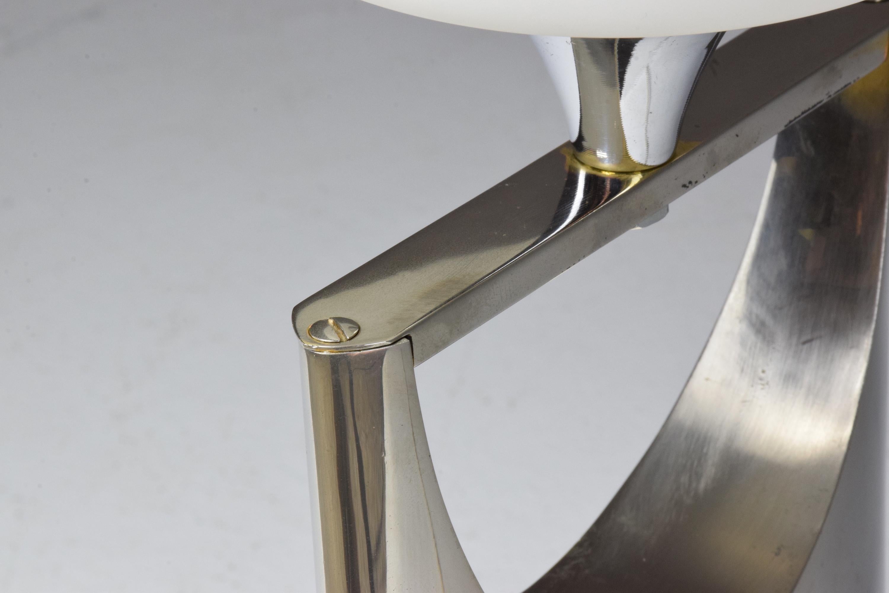 20th Century Sculptural Aluminum Table Lamp, 1950-1960 For Sale 11