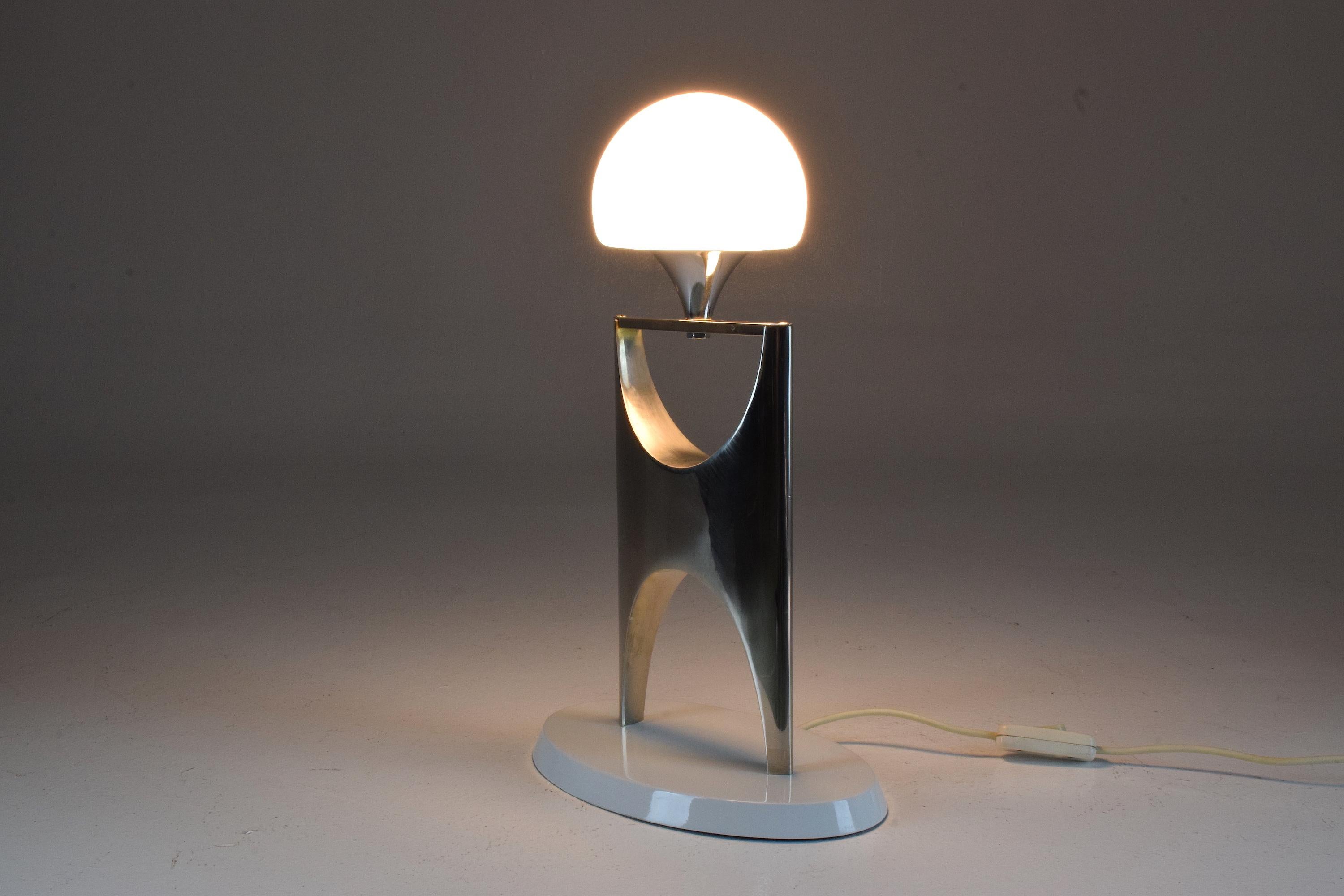 Boulle 20th Century Sculptural Aluminum Table Lamp, 1950-1960 For Sale