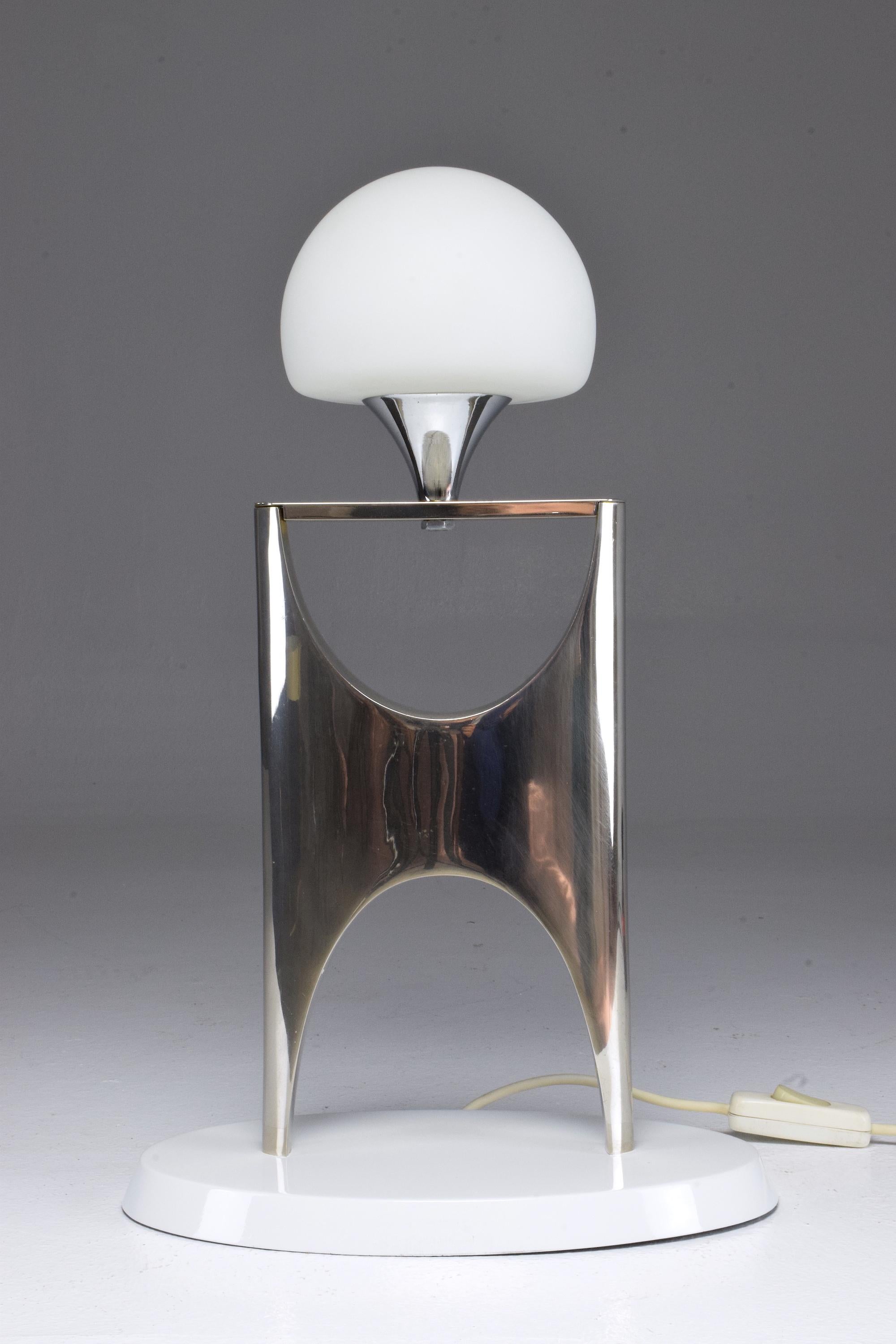 20th Century Sculptural Aluminum Table Lamp, 1950-1960 For Sale 1