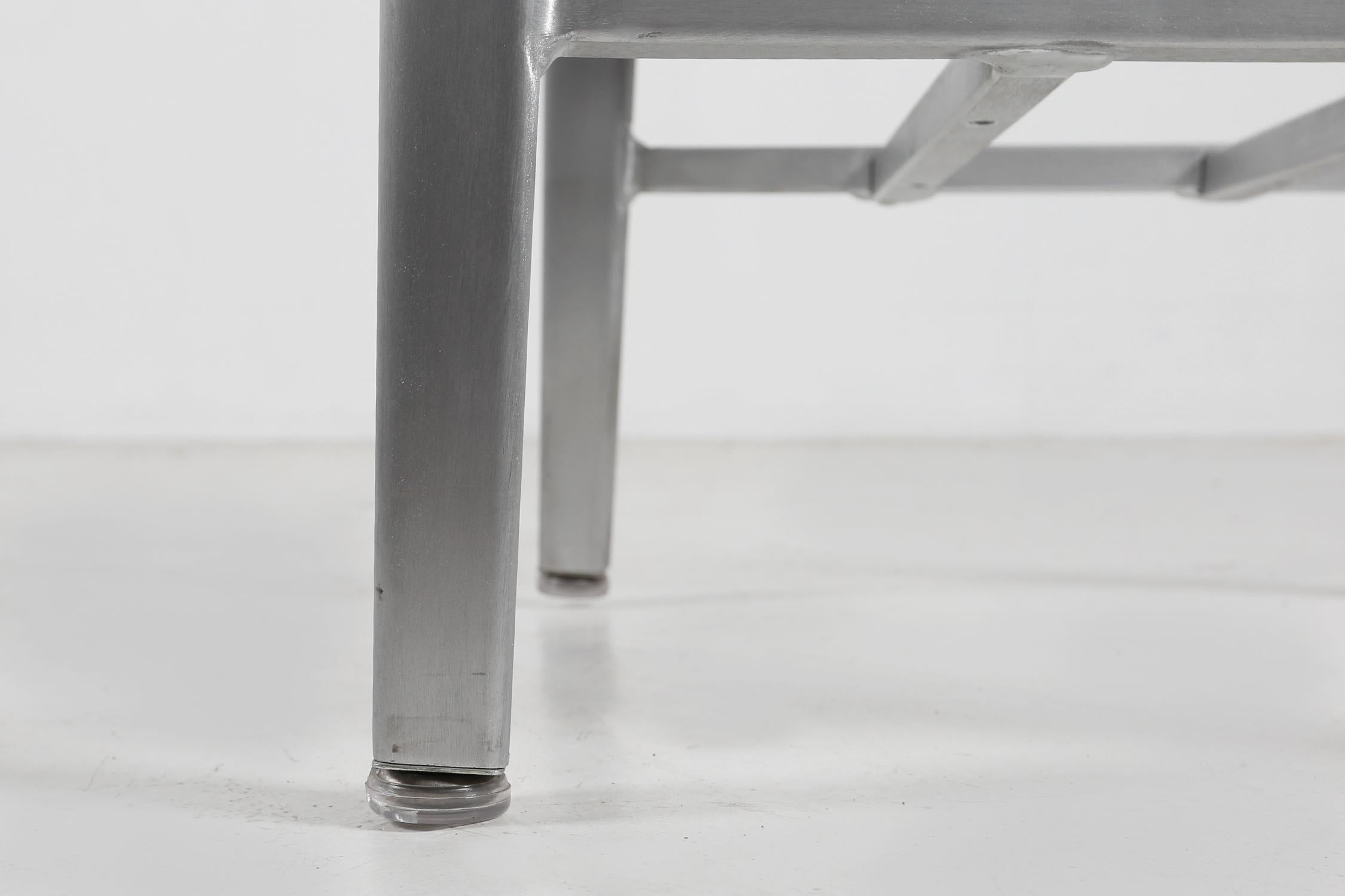 Vintage aluminium Emeco Navy chair in good condition For Sale 2