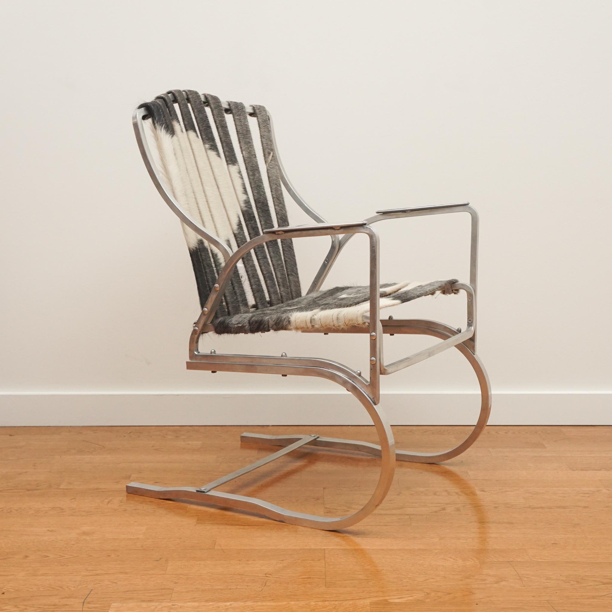 Vintage Aluminium Sessel mit Rindsleder Riemen im Angebot 3