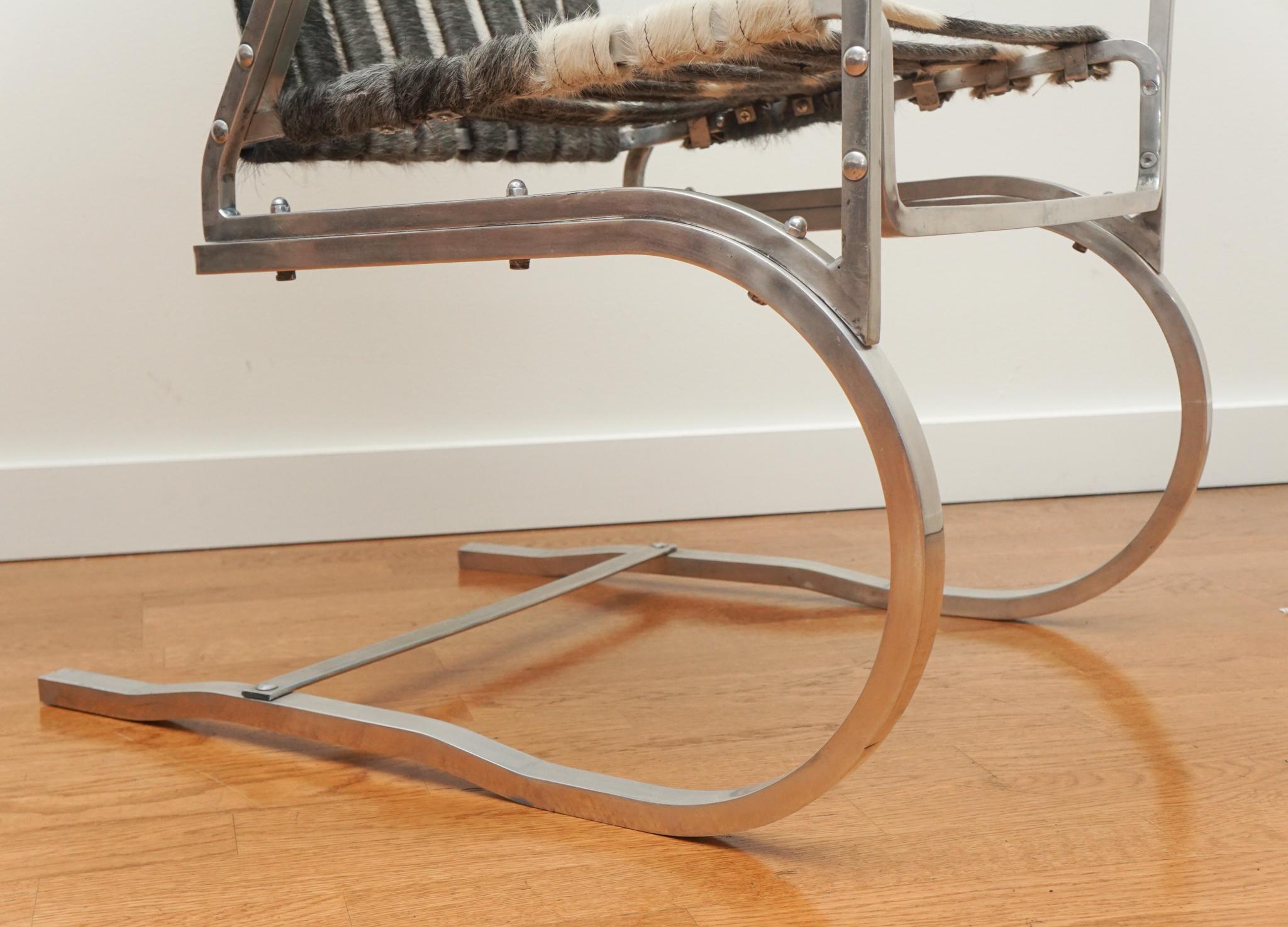 Vintage Aluminium Sessel mit Rindsleder Riemen im Angebot 2