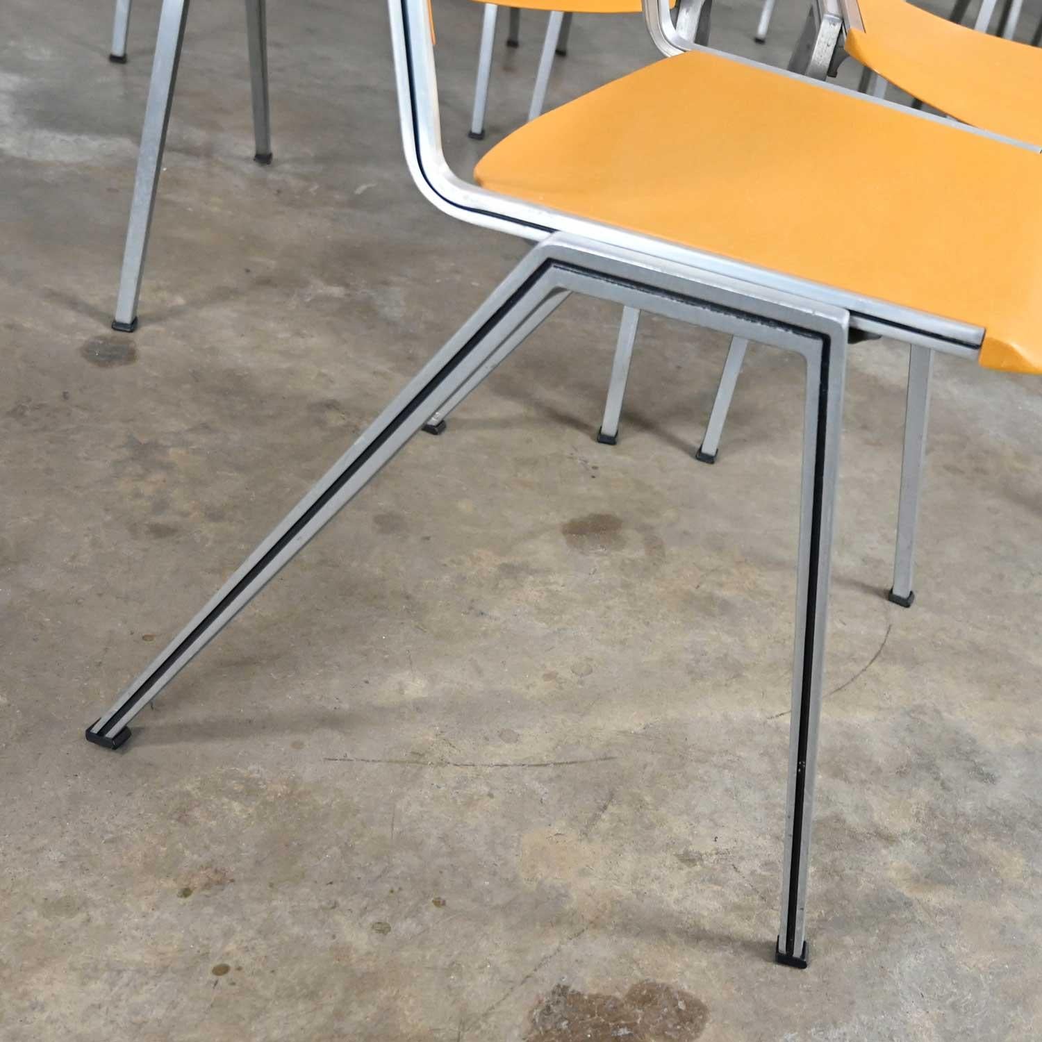 Vintage Aluminum Steelcase Stacking Chairs Model 1278 Yellow Gold Plastic Set 10 5