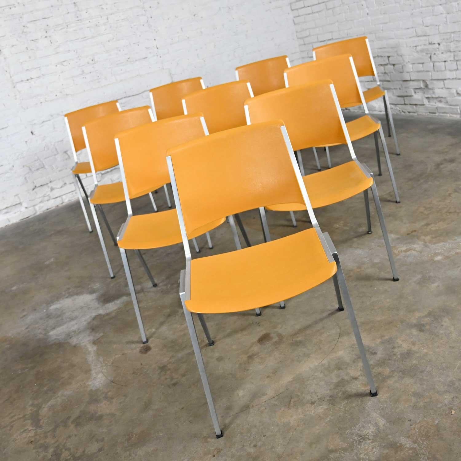 Mid-Century Modern Vintage Aluminum Steelcase Stacking Chairs Model 1278 Yellow Gold Plastic Set 10
