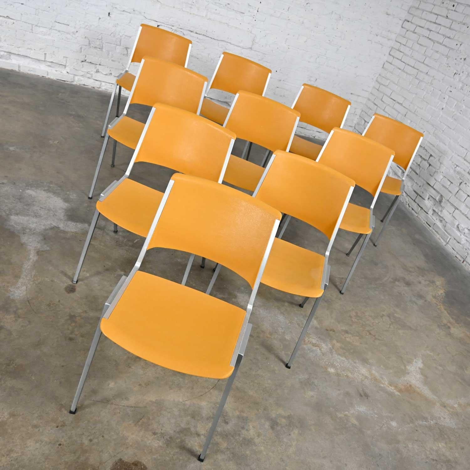 American Vintage Aluminum Steelcase Stacking Chairs Model 1278 Yellow Gold Plastic Set 10