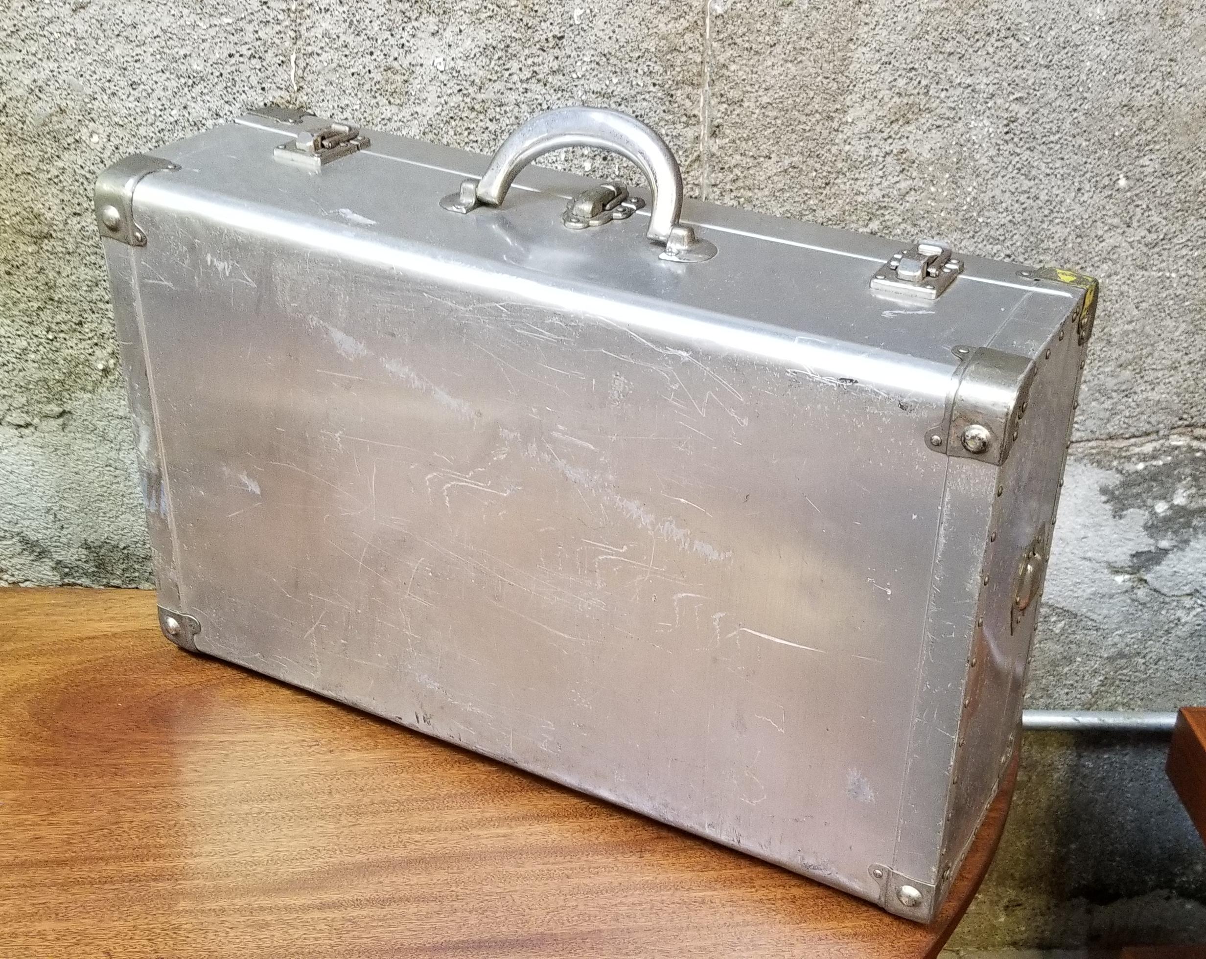 Vintage Aluminum Suitcase by Cheney of London In Good Condition For Sale In Fulton, CA