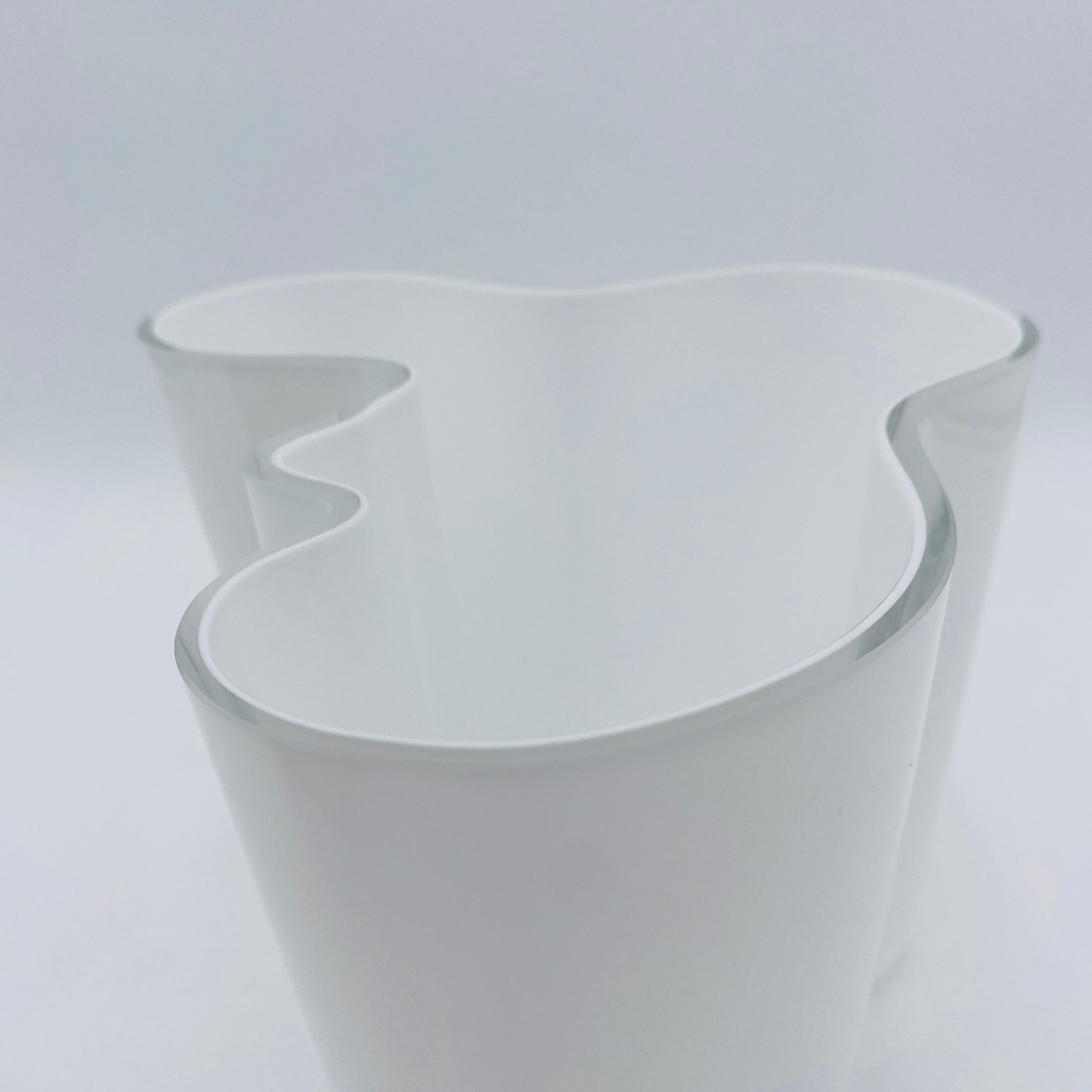 Vaso d'epoca Alvar Aalto Savoy per Iittala, Finlandia in vendita 3