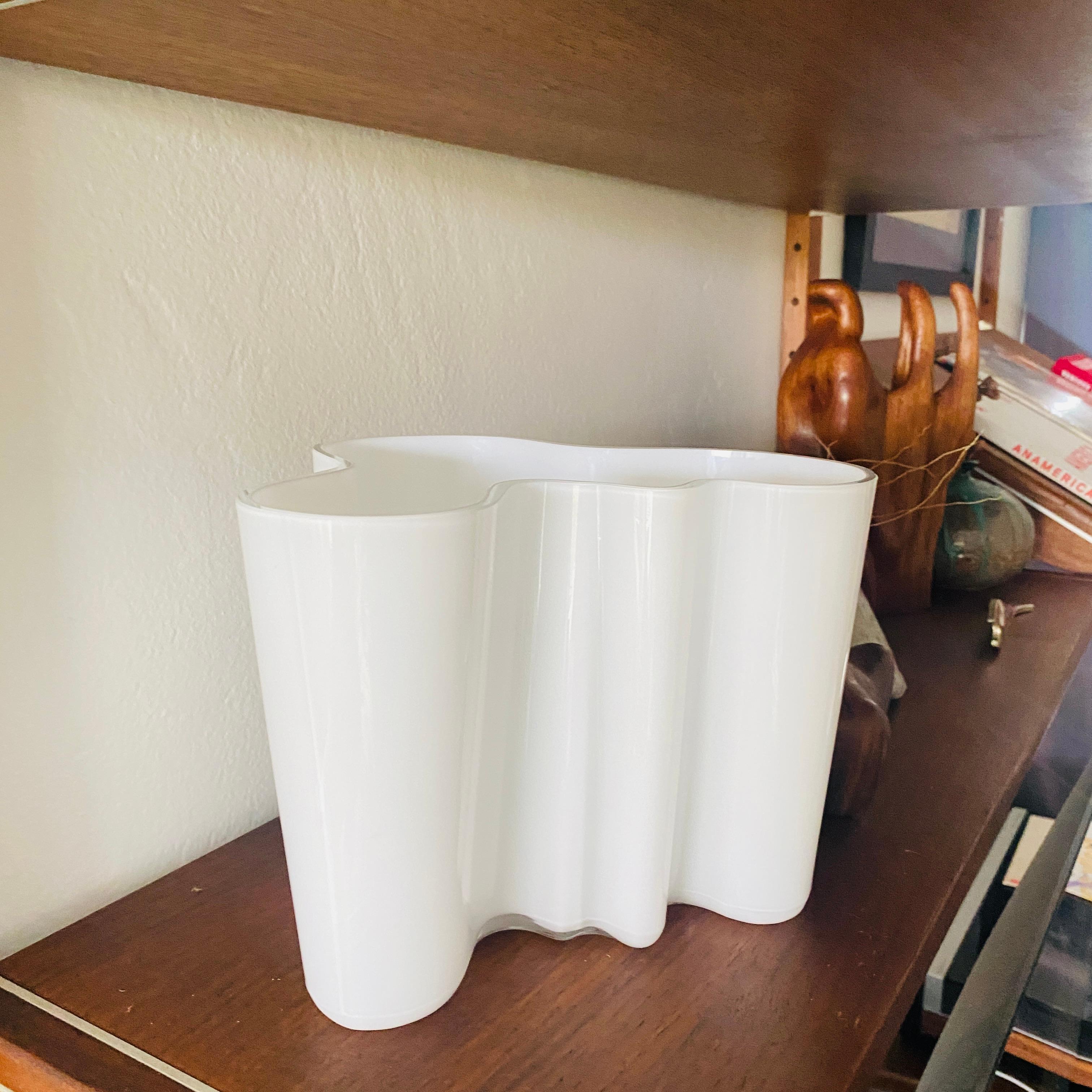 Vaso d'epoca Alvar Aalto Savoy per Iittala, Finlandia in vendita 8