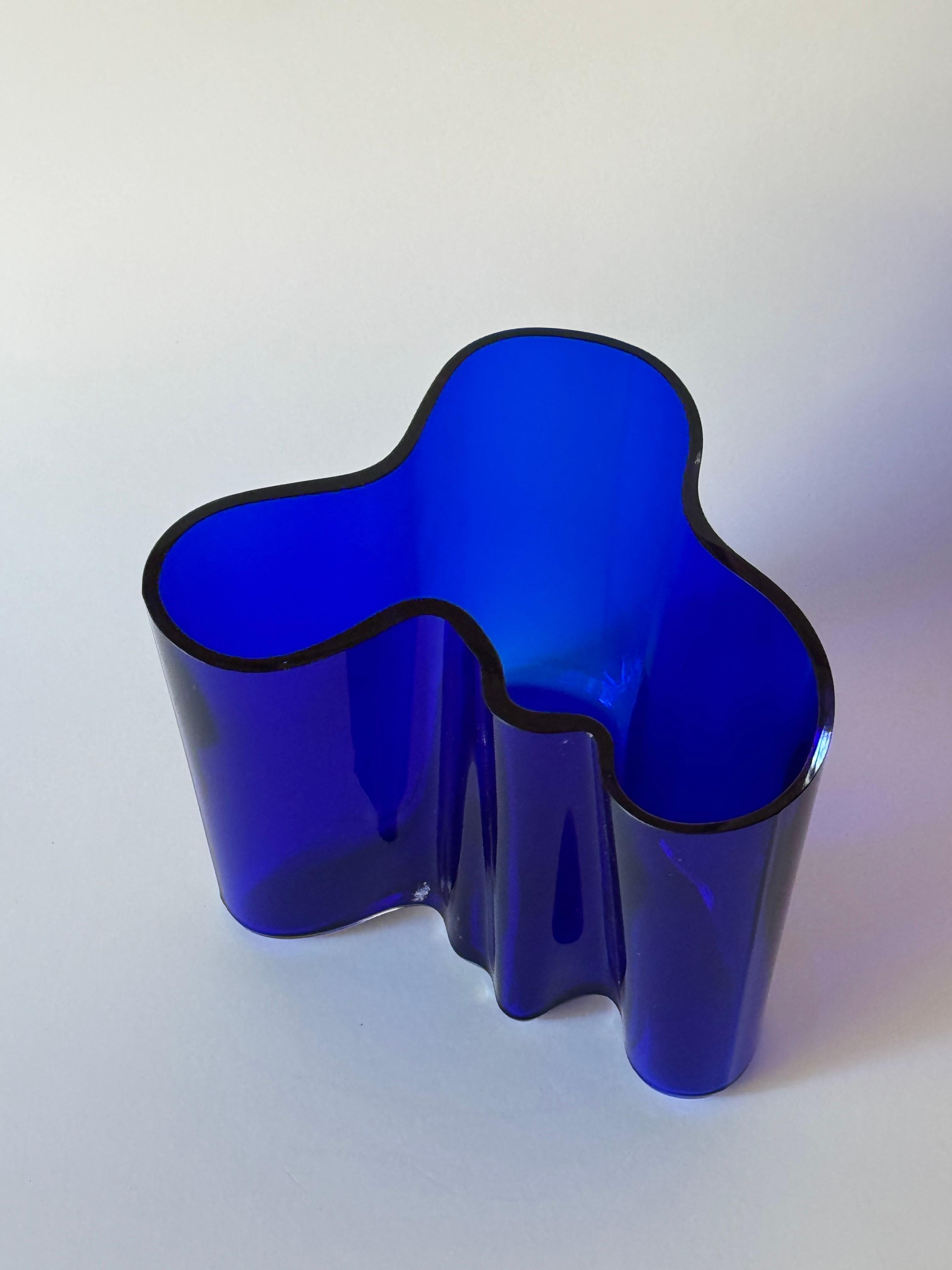 Vaso d'epoca Alvar Aalto Savoy per Iittala in vendita 3